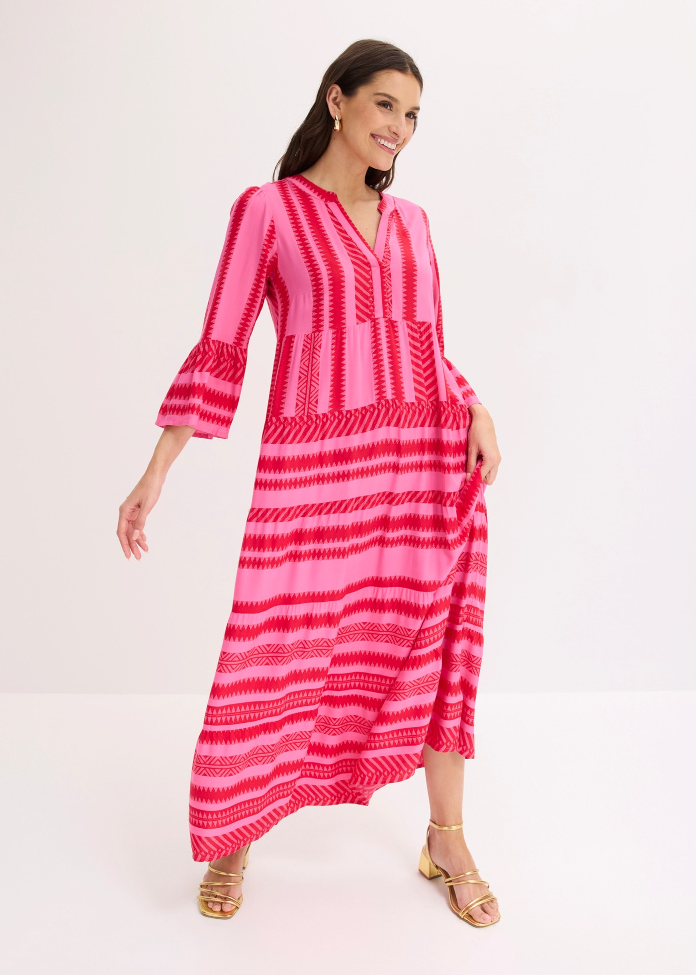 bonprix Maxikleid aus fließender Viskose, mit Stufen-Rock, A-Linie Passform