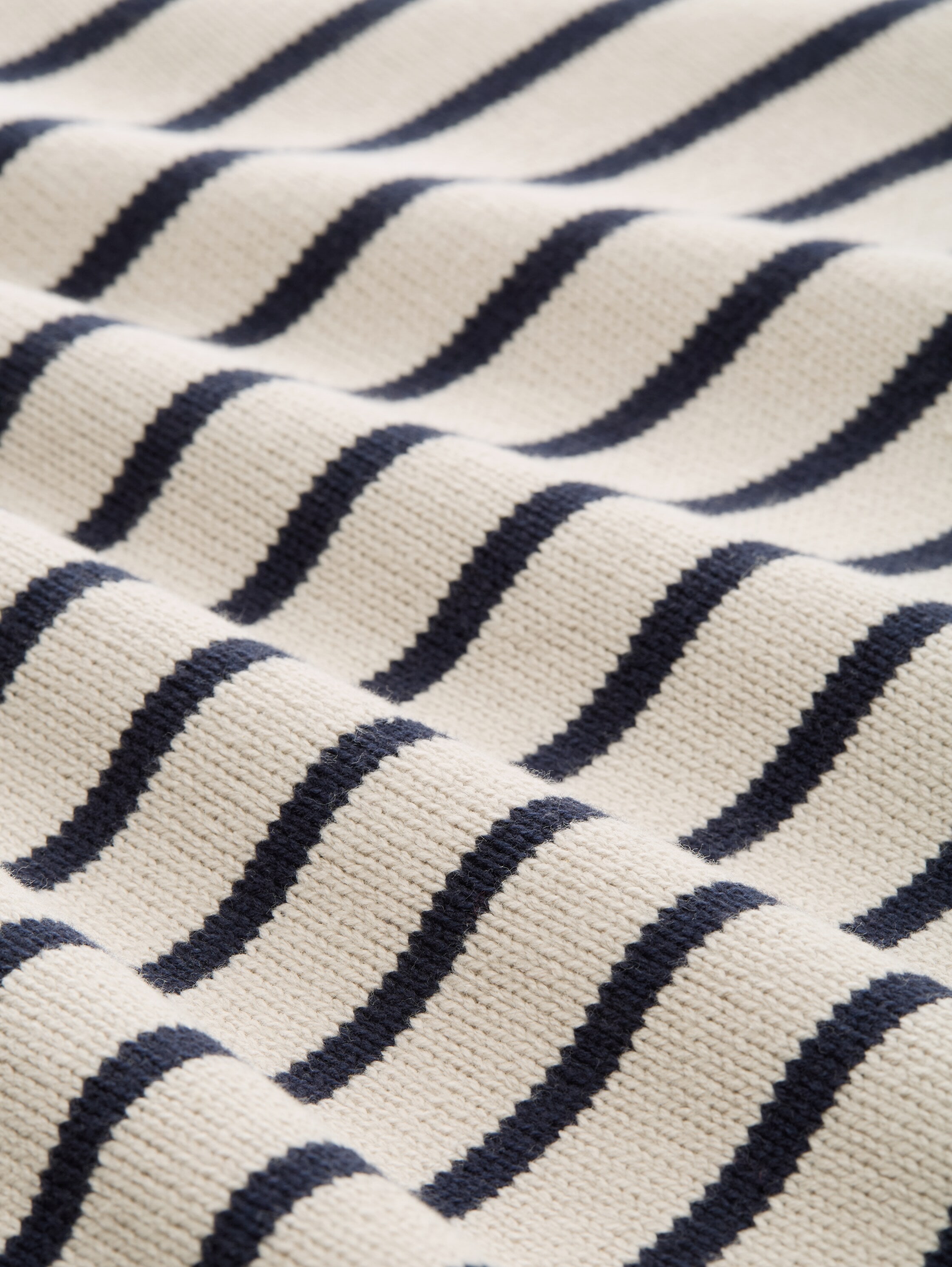 TOM TAILOR Denim Strickpullover im Streifen-Design und mit Stehkragen