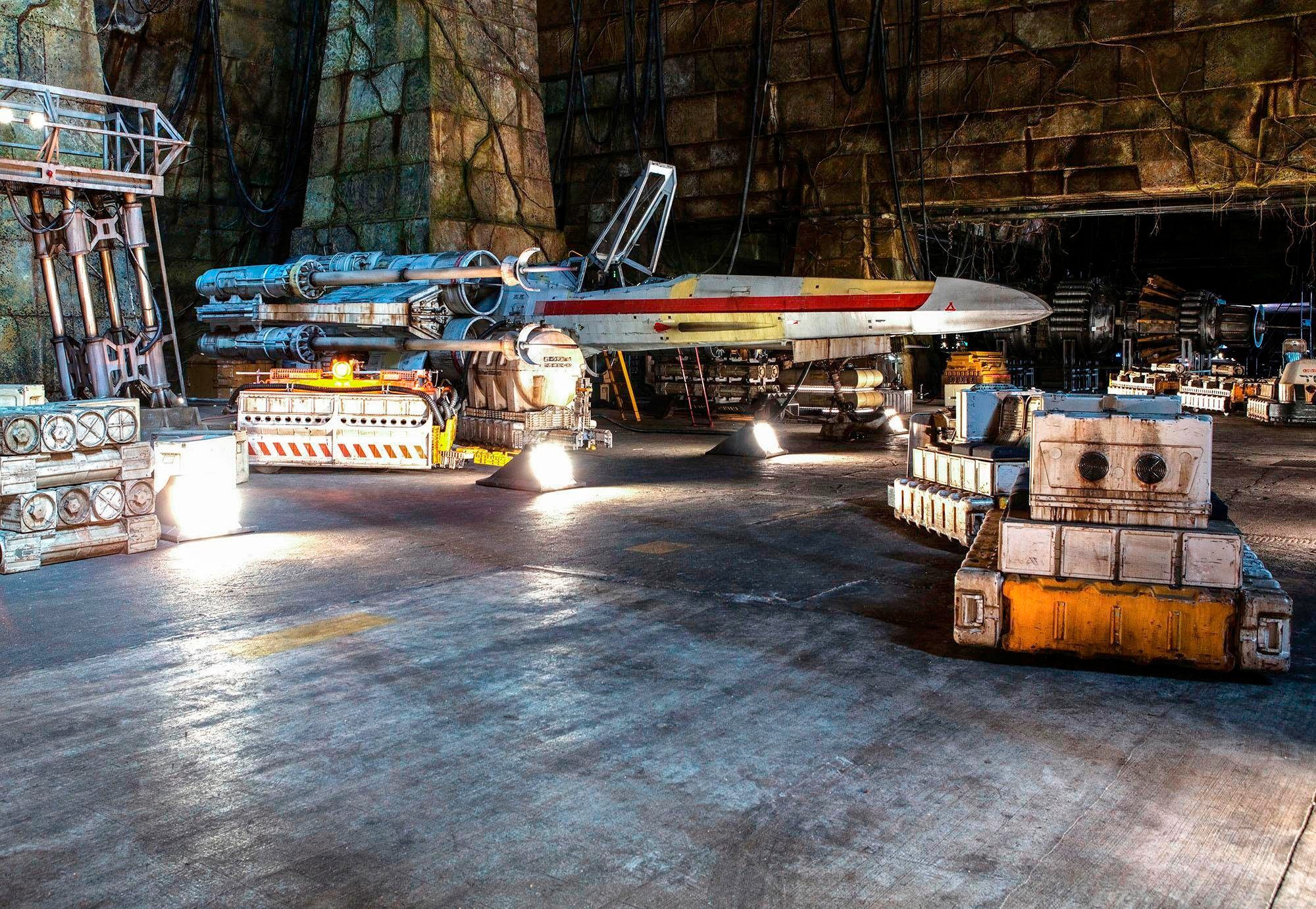 Komar Fototapete »Star Wars – Rebel Base«, bedruckt-Comic, ausgezeichnet lichtbeständig