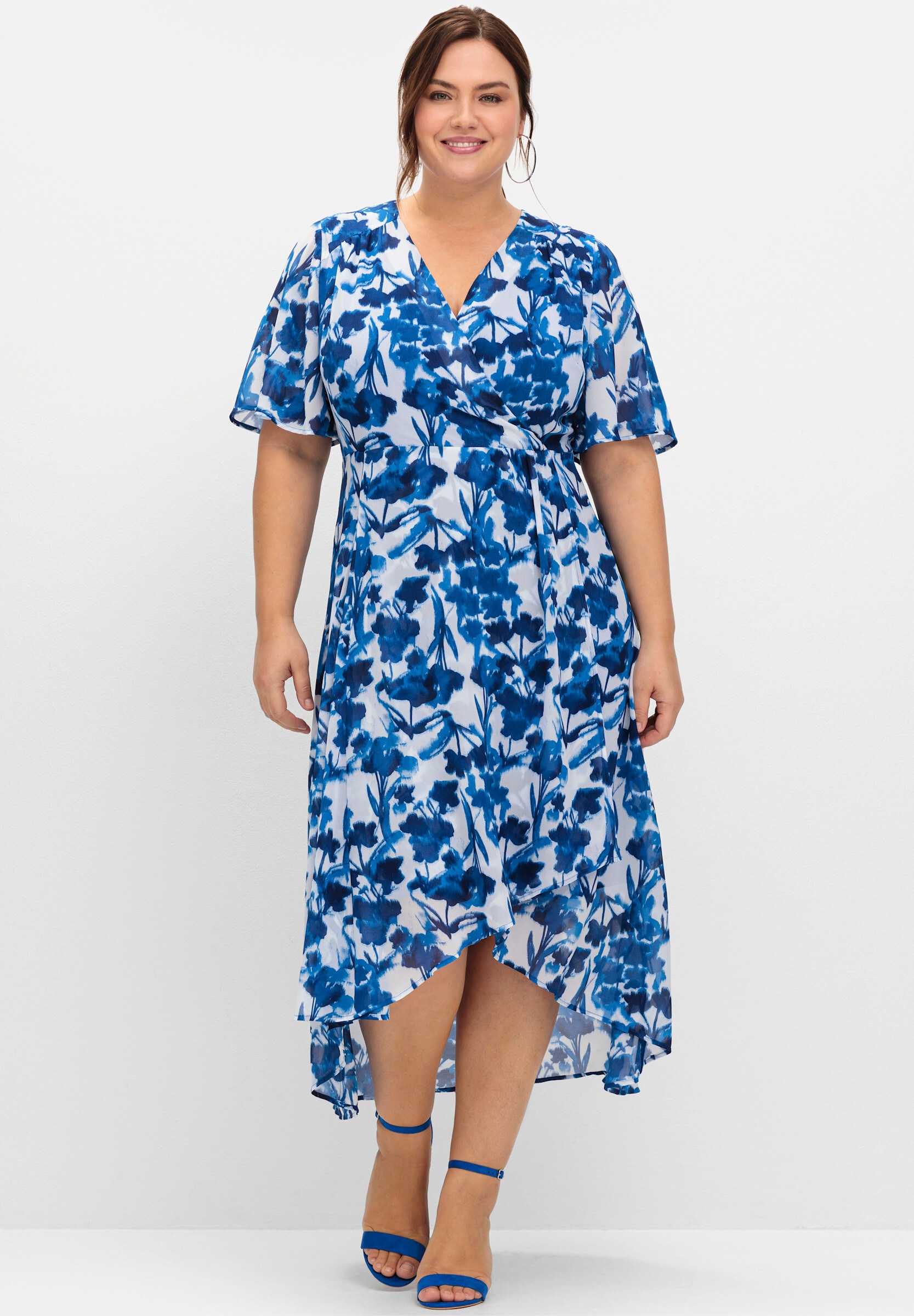 Sheego Sommerkleid »Abendkleid Chiffonkleid in Wickeloptik, mit Blätterprint« Ohne Taschen aus Chiffon, in Wickeloptik
