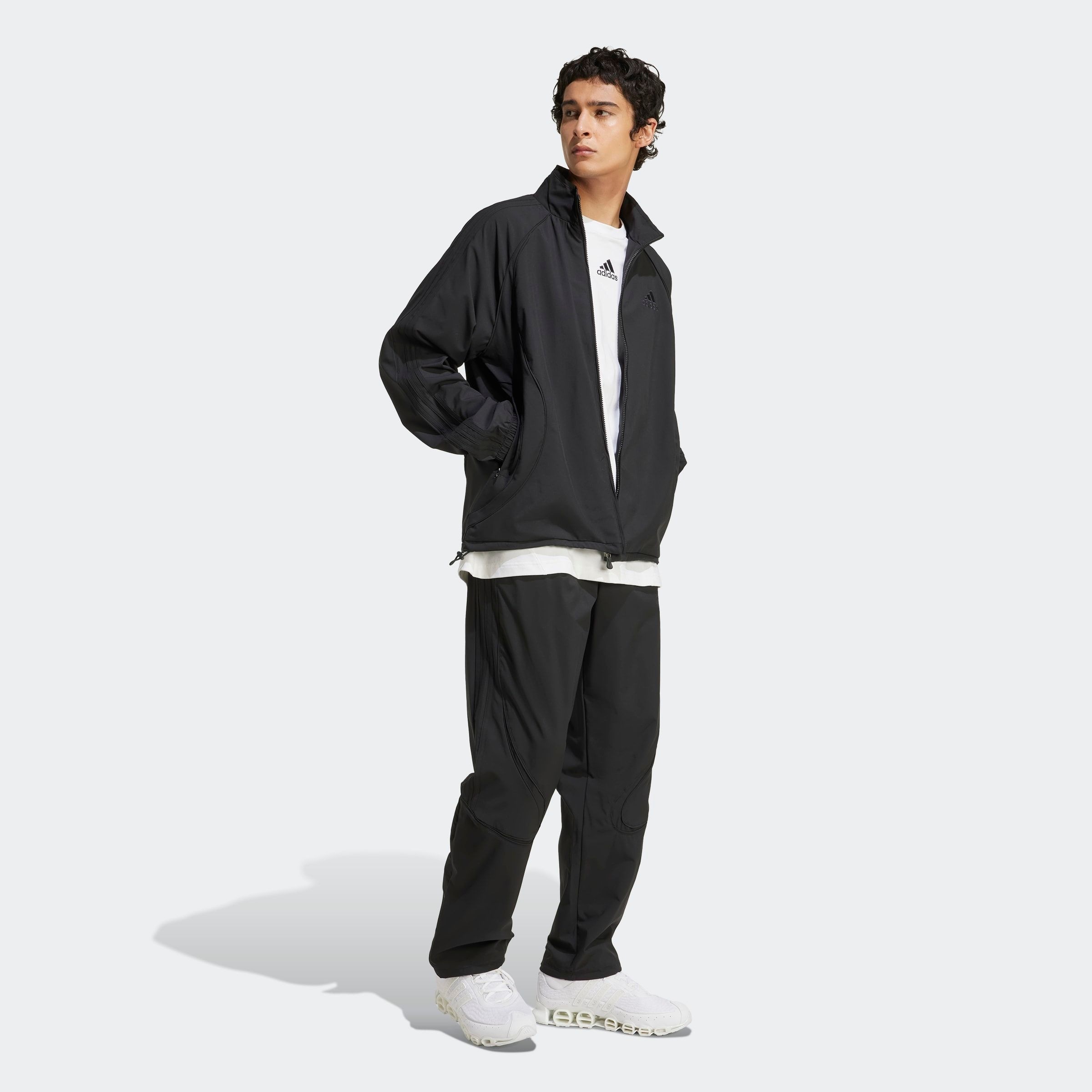 adidas Originals Sommerjacke »TEAMGEIST TT« mit hohem Kragen, aus gewebtem Polyester, lockere Passform