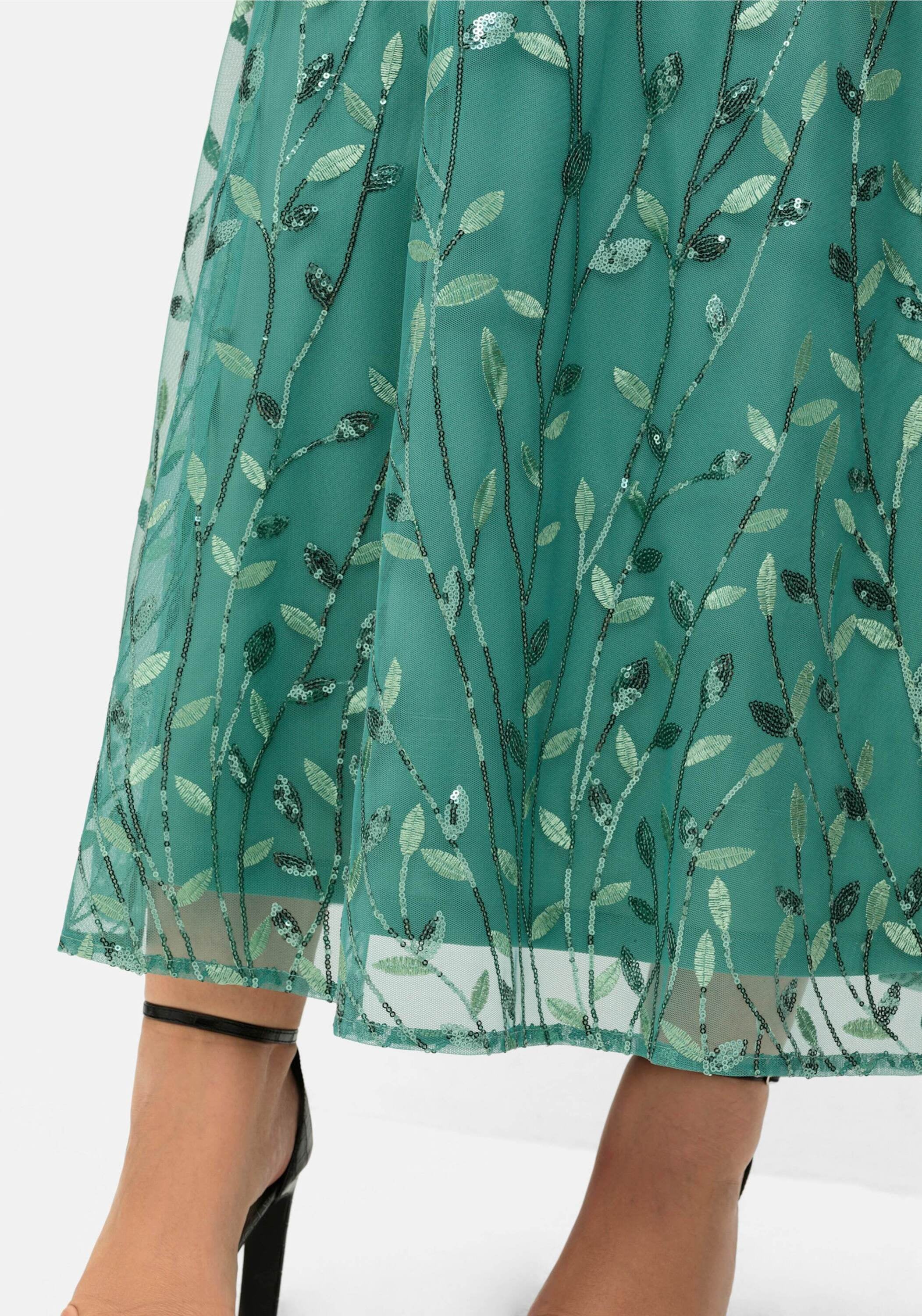 Sheego Jerseykleid »Abendkleid Abendkleid aus Mesh, mit besticktem Rock« Ohne Tasche mit Stickereien und Pailletten am Rock
