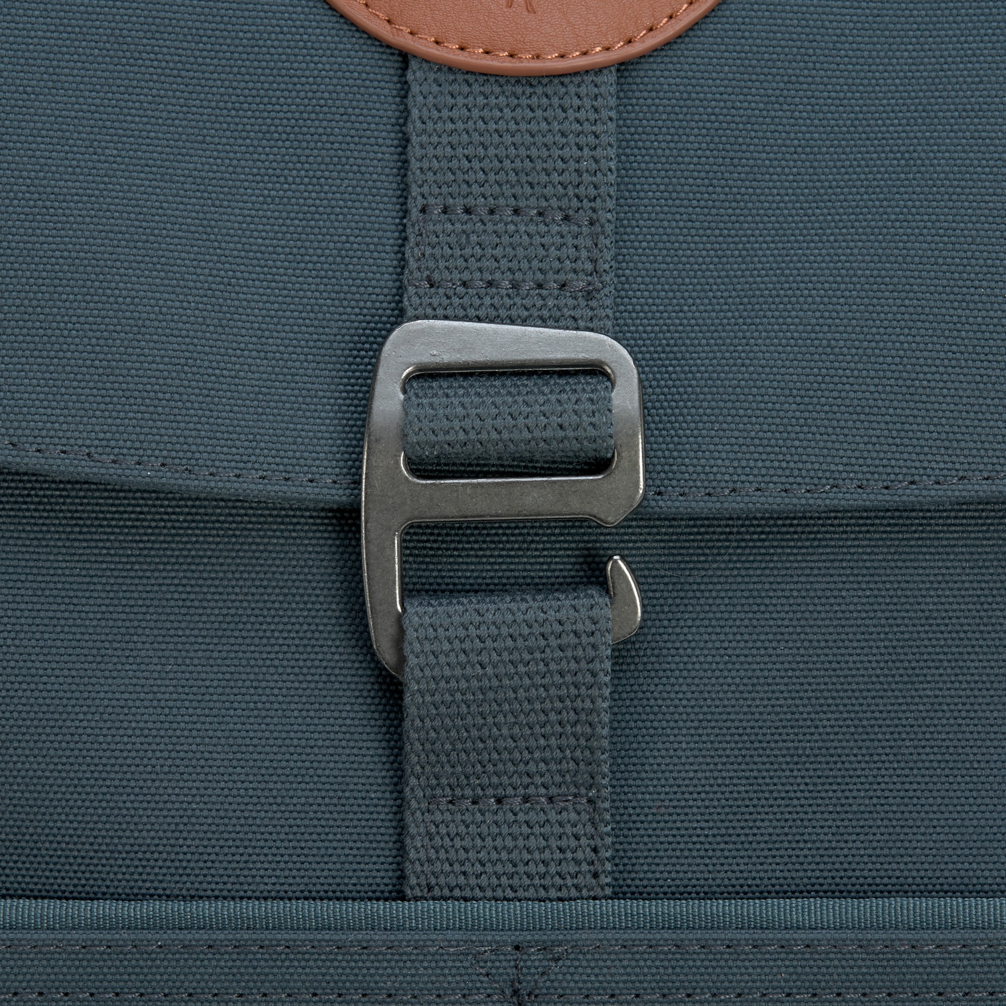 LÄSSIG Wickelrucksack »Green Label, Adventure, petrol«, PETA-approved vegan; zum Teil aus recyceltem Material