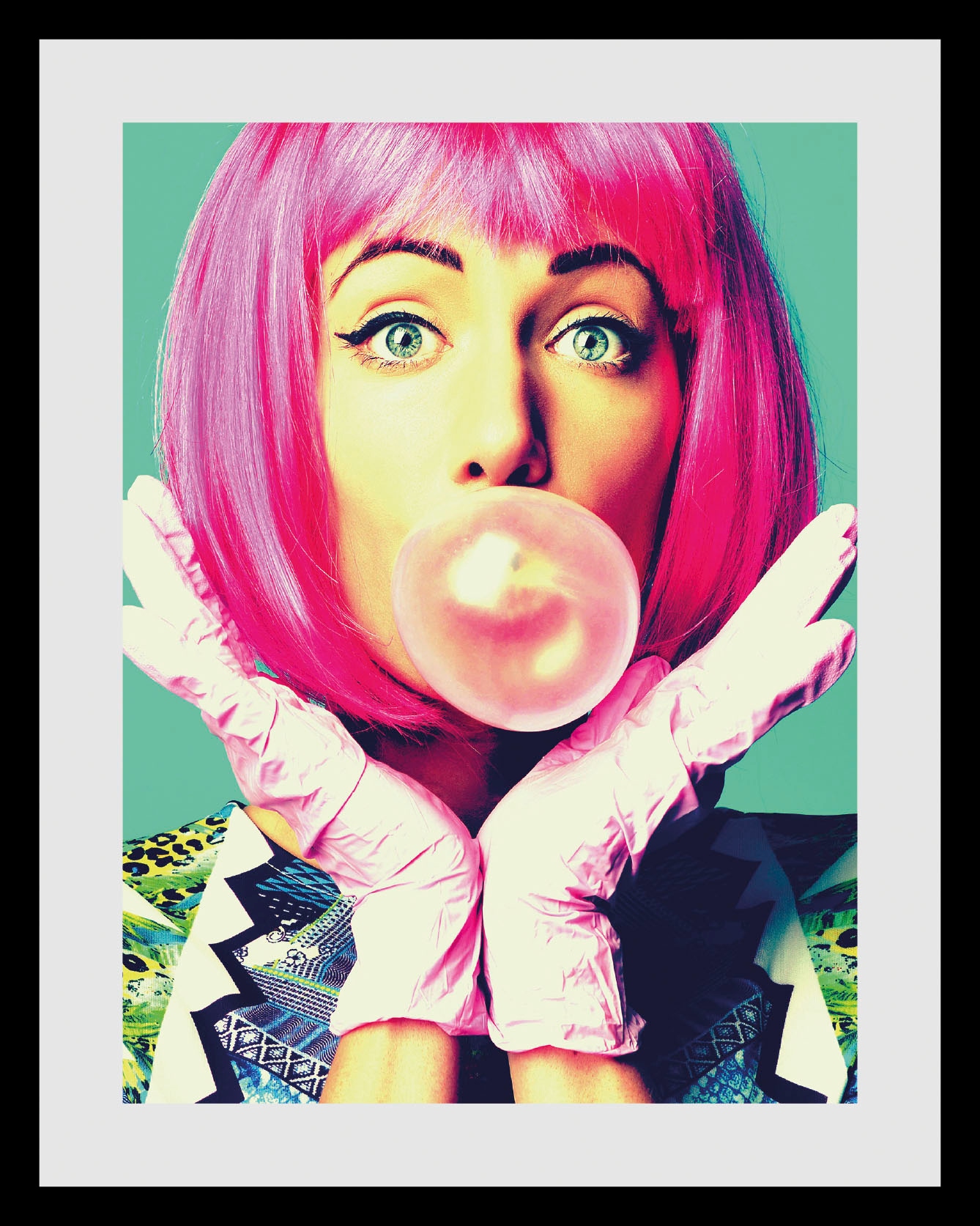 queence Bild »Sascha«, Frau-Bilder von Frauen-Art-Kunst-Fashion-Mode-Magazincover, (1 St.), HD Premium Poster-Druck inkl. Holzrahmen