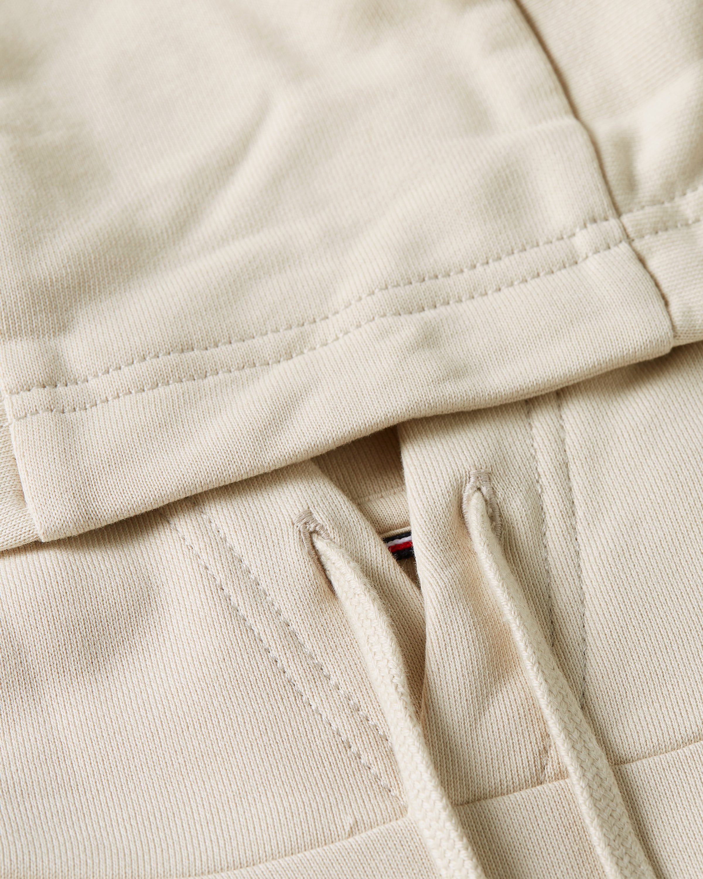 Tommy Hilfiger Hoodie »BRAND LOVE HILFIGER HOODIE«