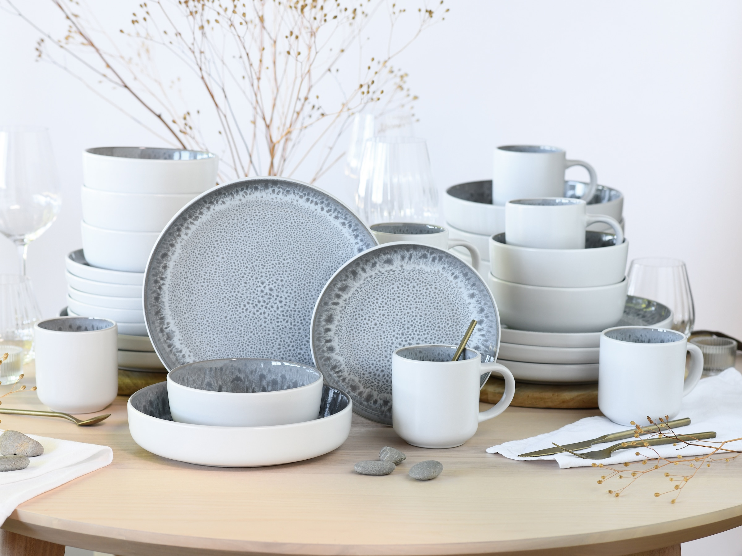 OTTO home Kombiservice »modernes Geschirr-Set, Service Lykk« hohe Haltbarkeit, spülmaschinen- & mikrowellengeeignet, Reaktivglasur