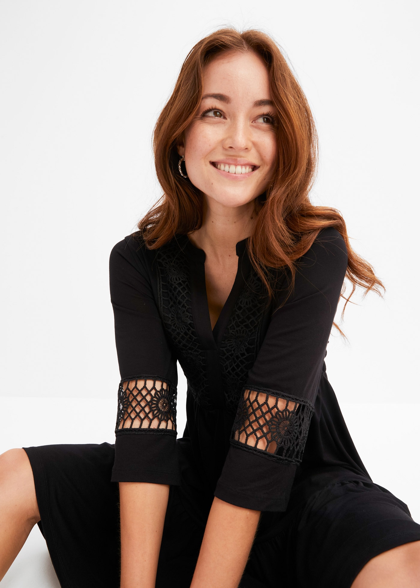 bonprix Tunikakleid ausgestellte Passform, mit hochwertiger Spitze, mit 3/4-Ärmeln