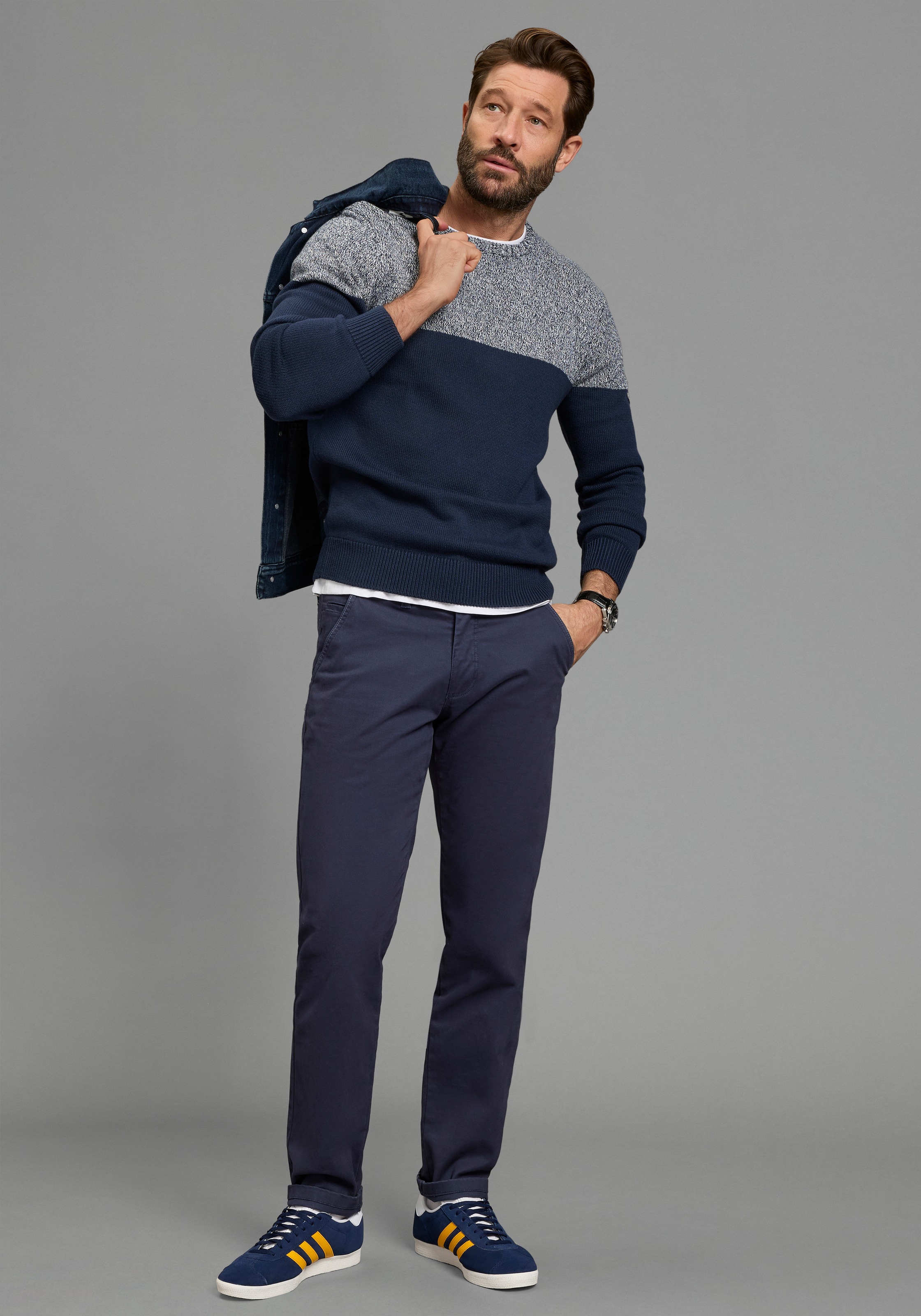 Man's World Rundhalspullover »Neue Kollektion! Highlight melierter Look« aus Strick, mit Rundhalsausschnitt, reguläre Passform, mit Langarm