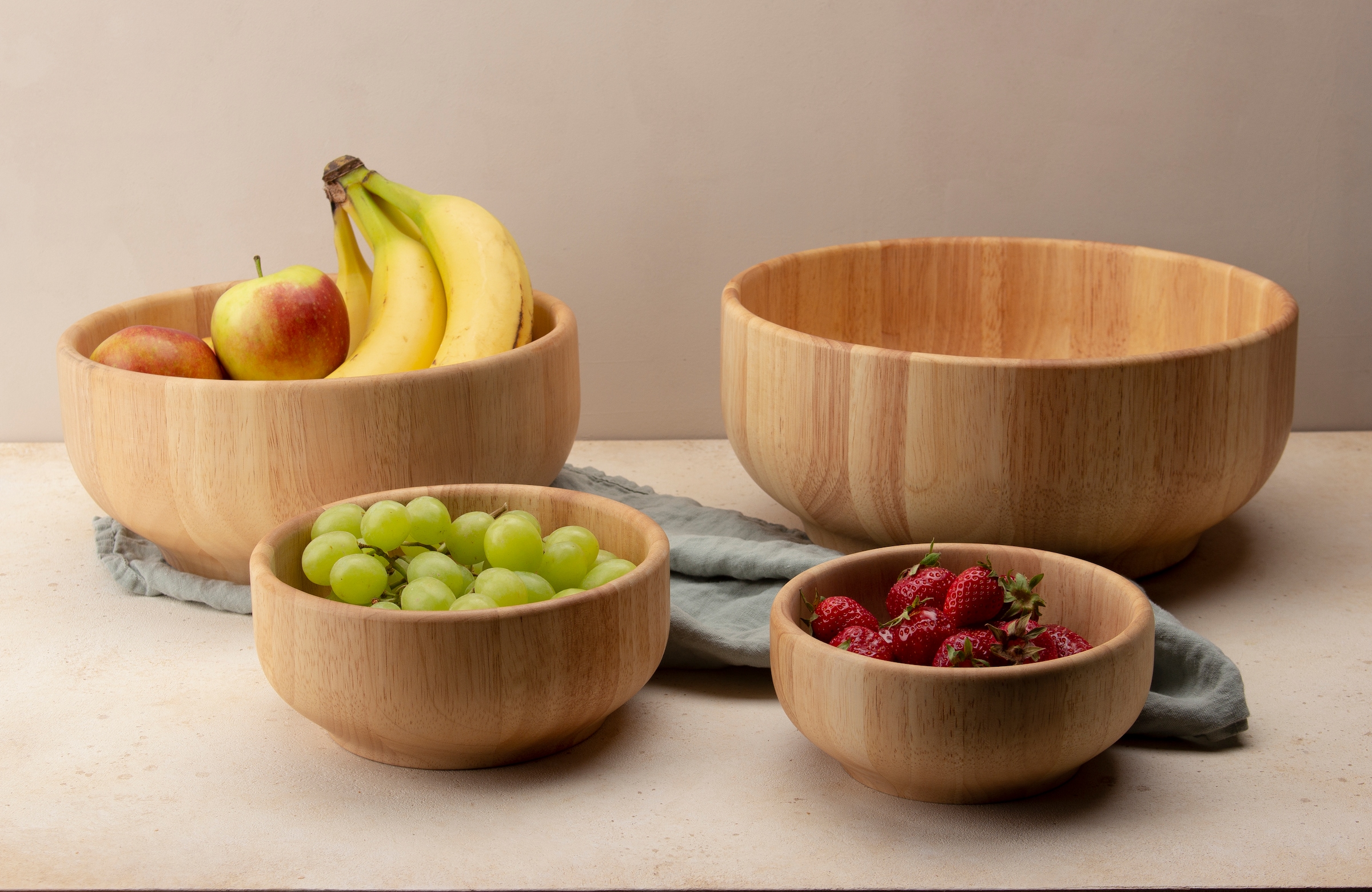 Continenta Schüssel 1 Stk. aus Holzwerkstoff Gummibaumholz, Zum Anrichten und Präsentieren