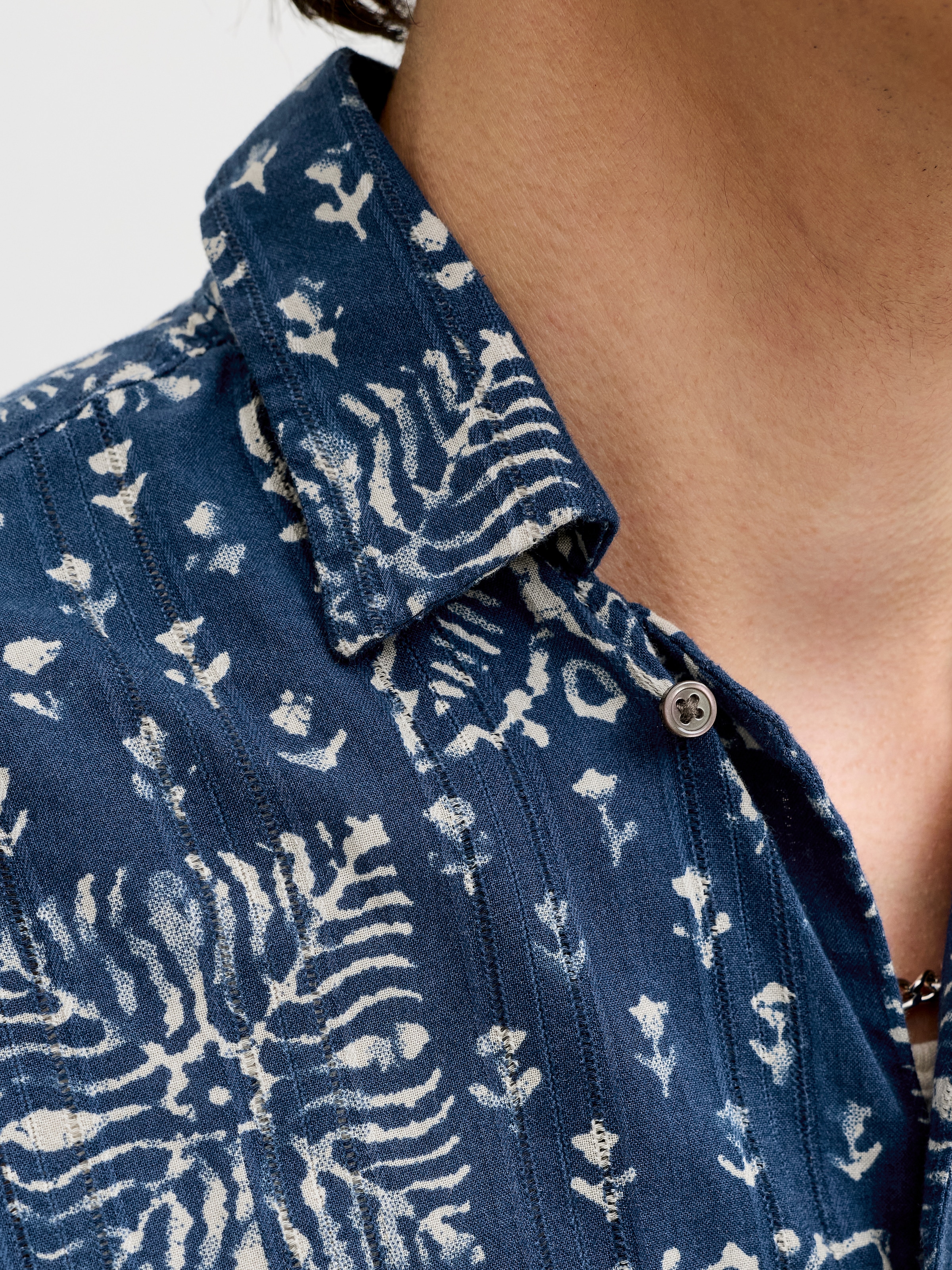 Jack & Jones Kurzarmhemd »JPRBLULYON PRINT DOBBY S/S SHIRT SN«