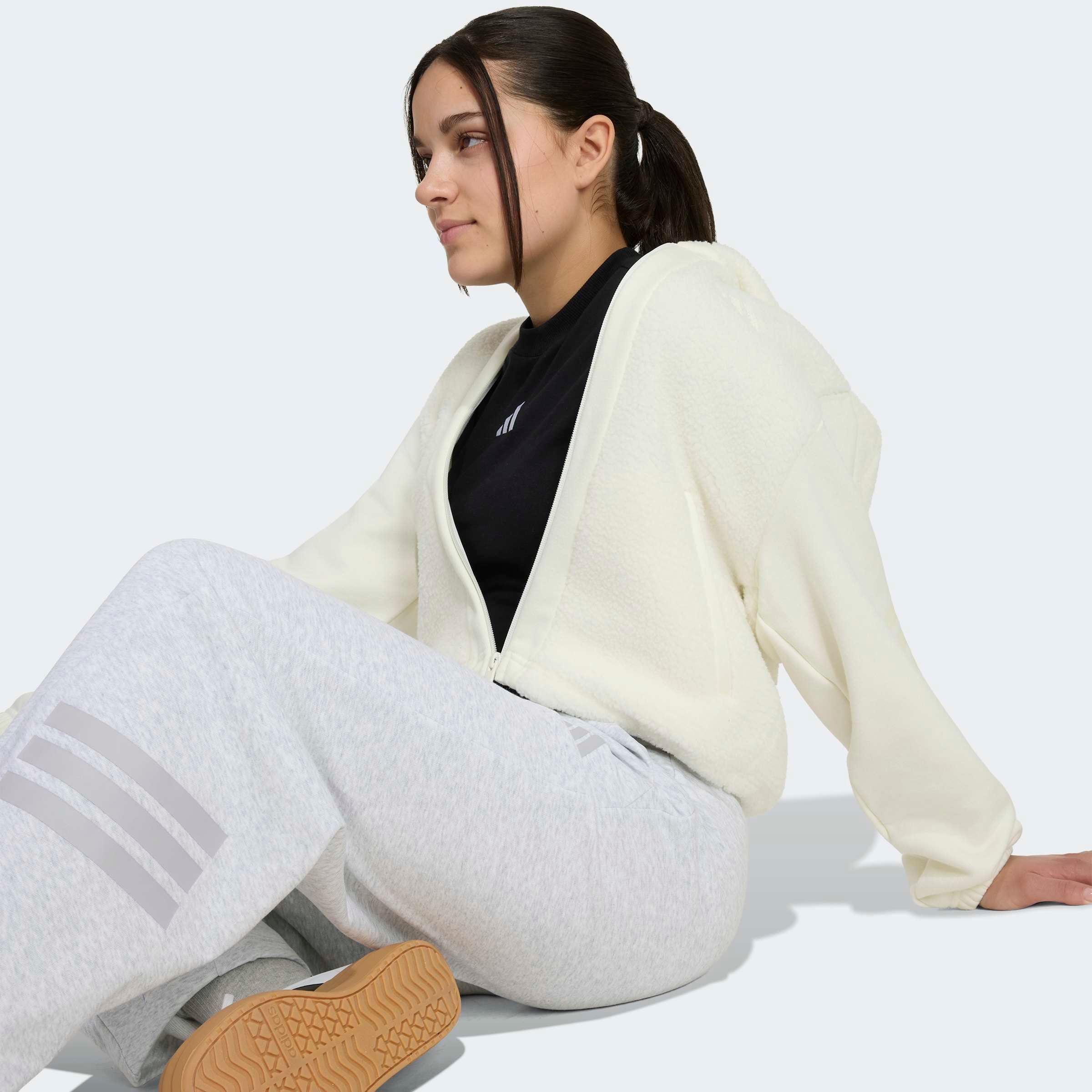 adidas Sportswear Outdoorjacke »FUTURE ICONS, DURCHGEHENDER REISSVERSCHLUSS«