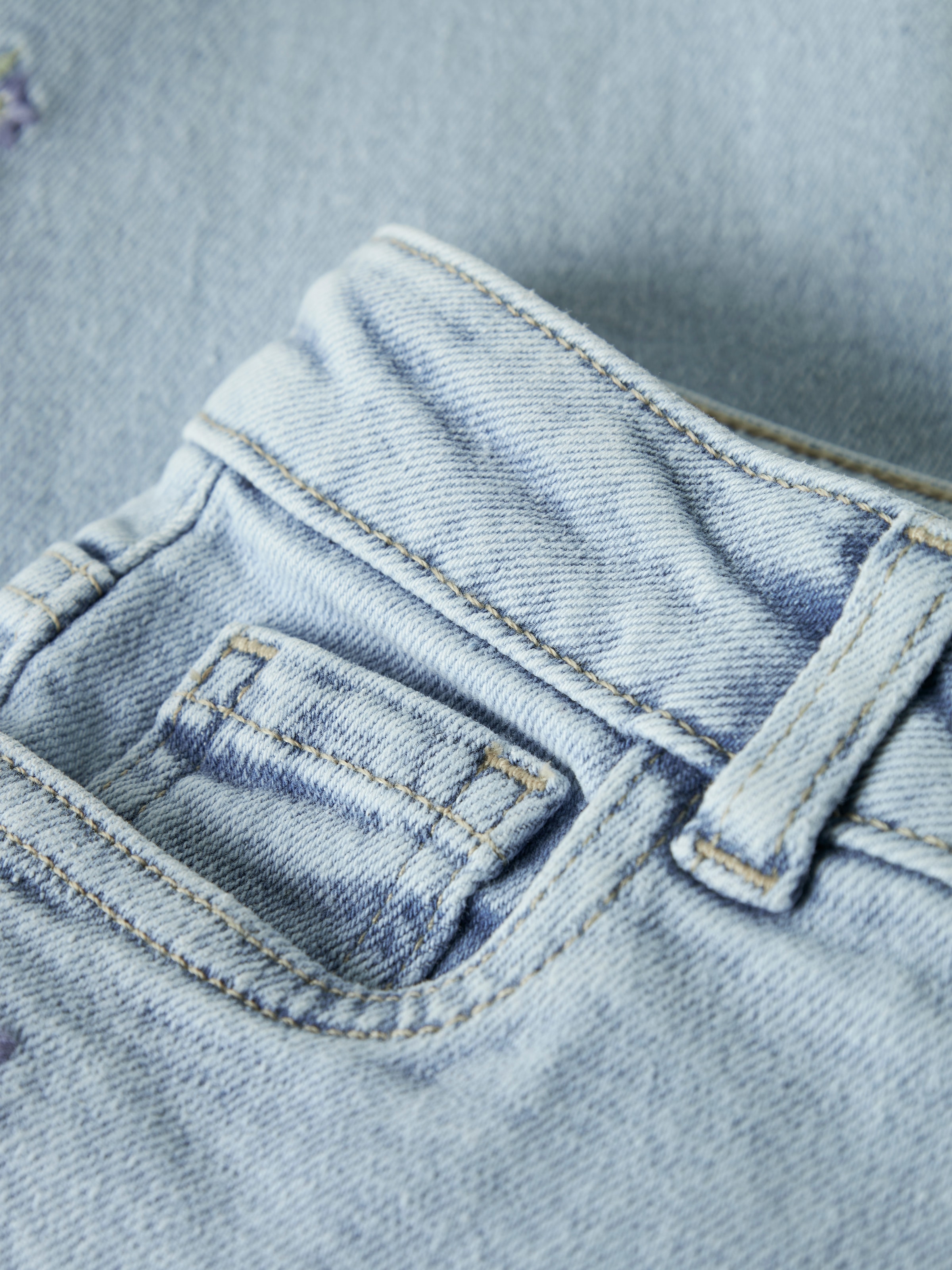 Name It Mom-Jeans »NMFBELLA MOM EMB JEANS 1224-FR NOOS«