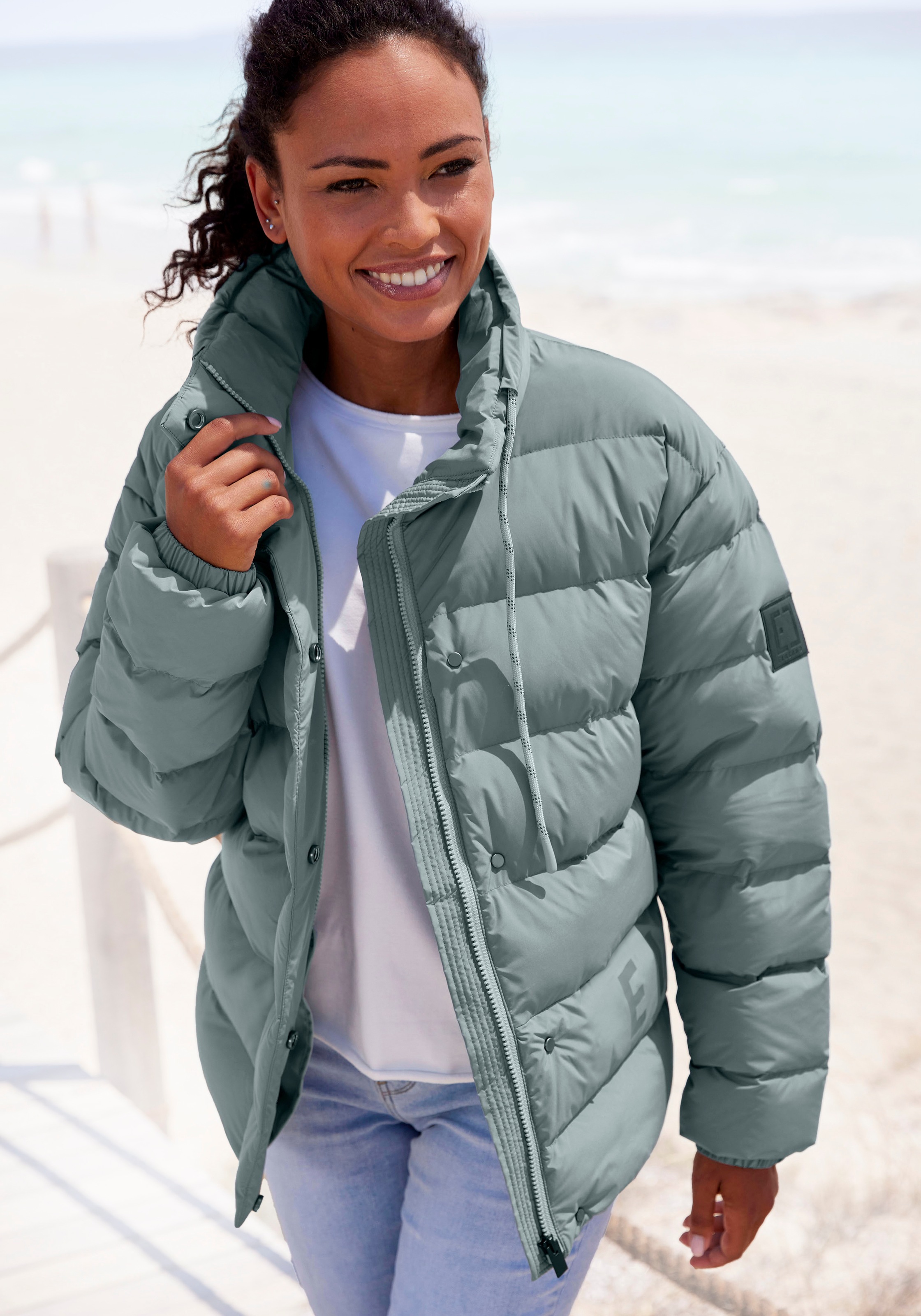 Elbsand Steppjacke, mit großem seitlichen Logo-Print