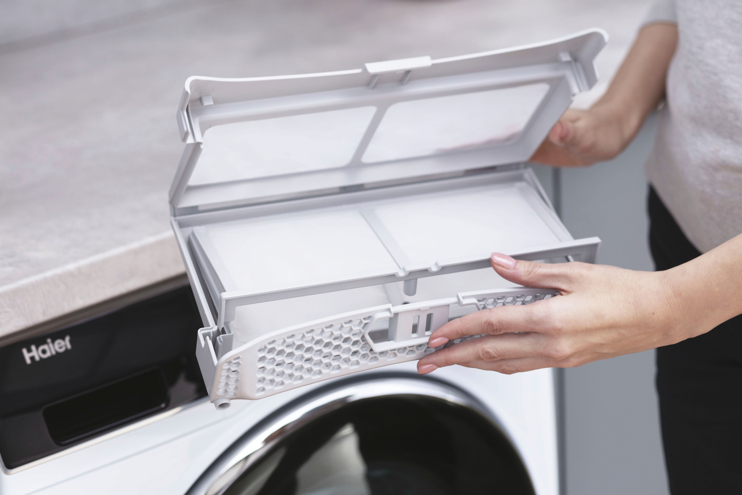 Haier Wärmepumpentrockner »HD100-A2979N«, 10 kg, 10 kg, A++, Auffrischen mit Dampf: i-Refresh, Pillow-Schontrommel