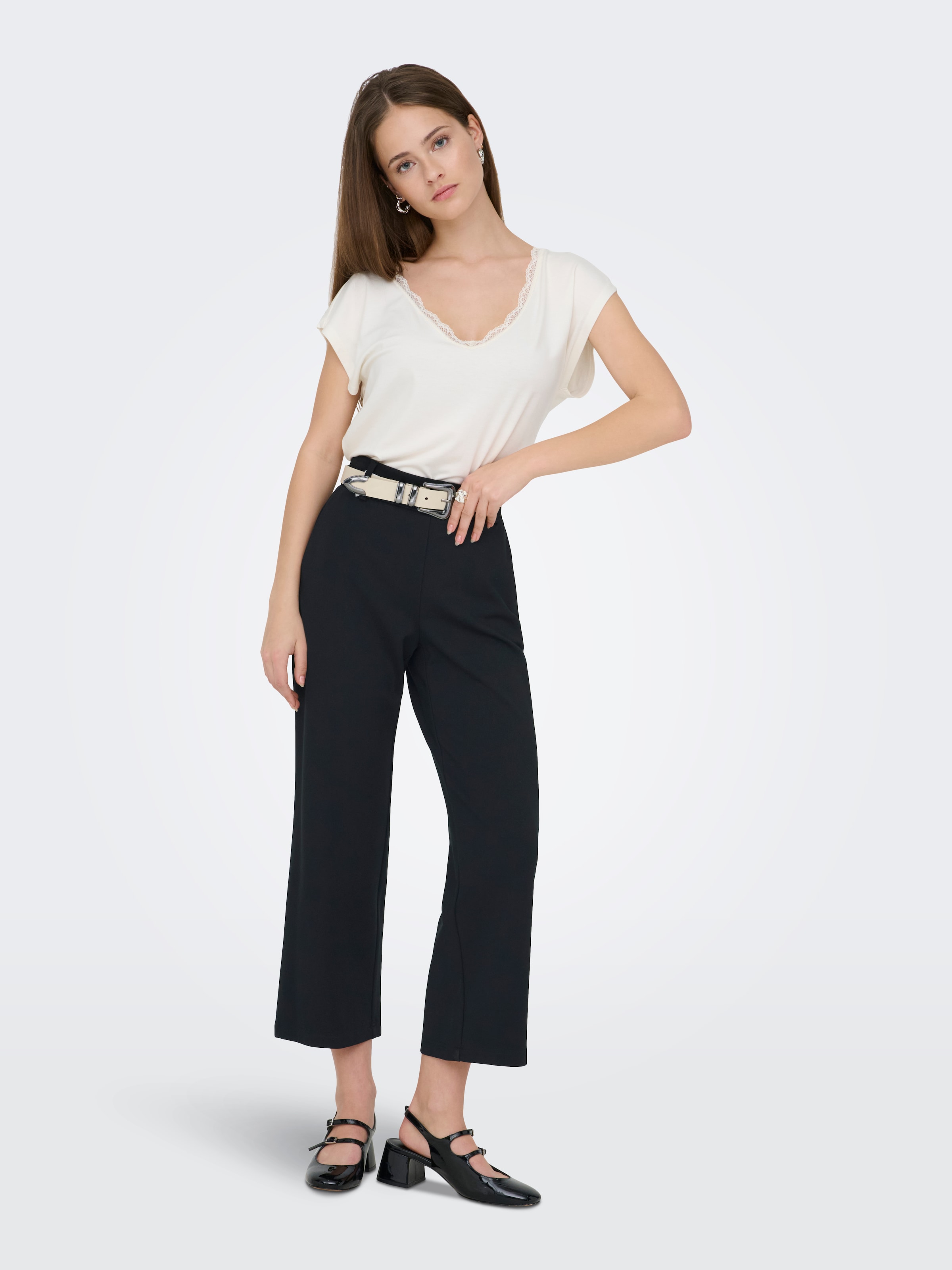 ONLY Culotte »ONLPOPTRASH LIFE MW STRAIGHT CULOTTE PNT«  elastisches Bündchen hinten