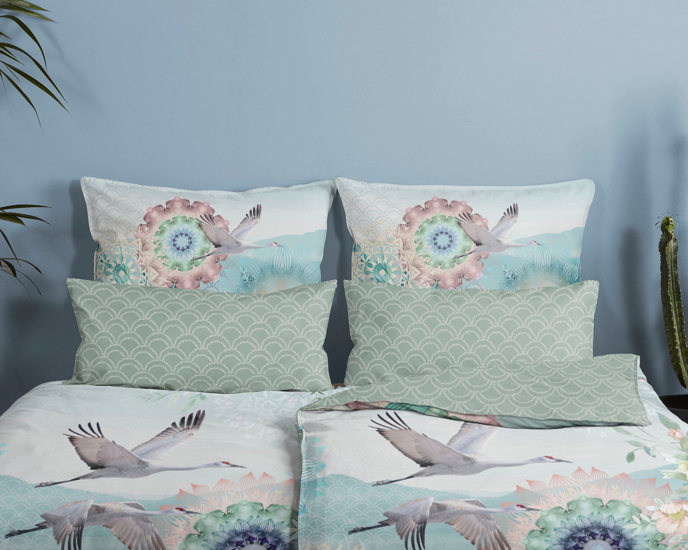 hip Wendebettwäsche »Kimora«, Mako-Satin, 135x200, Reißverschluss, Wendeoptik, Mandala, Vogel, Grün