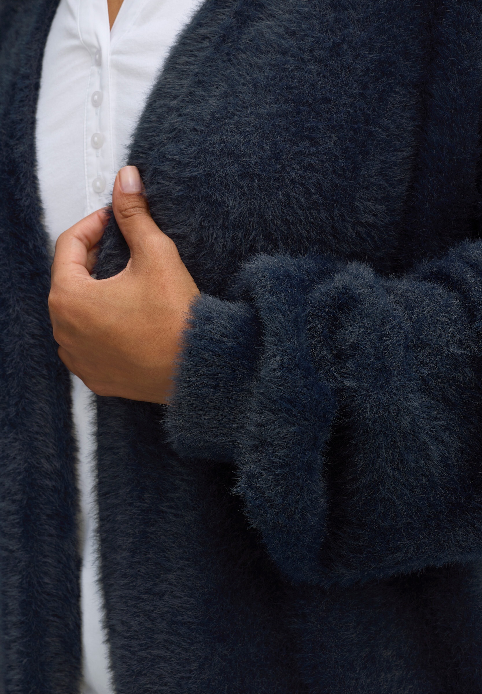 Sheego Cardigan »Cardigan Cardigan aus Flauschgarn«