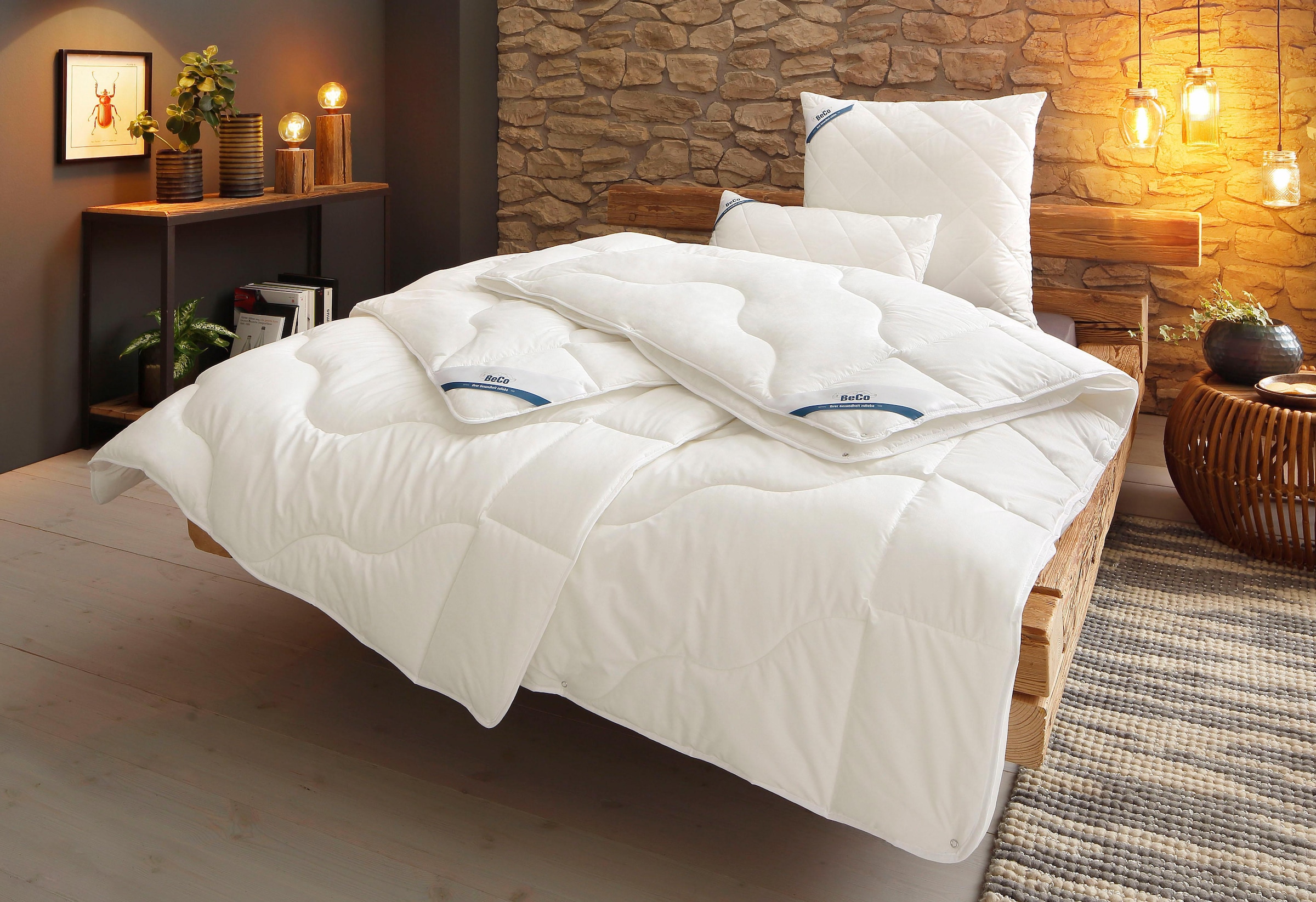 Beco Kunstfaserbettdecke »Proneem«, warm, Bezug Baumwolle oder Polyester, (1 St.), geprüfter Schutz vor Milben, von Hohenstein getestet