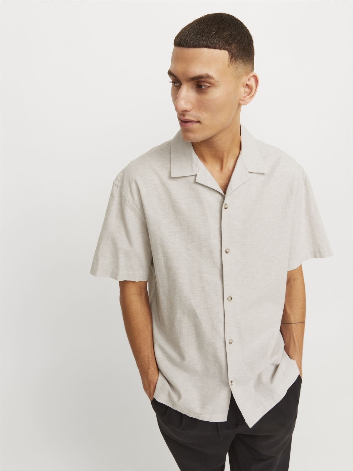 Jack & Jones Kurzarmhemd »JJESUMMER RESORT LINEN BLEND SHIRT SS SN«