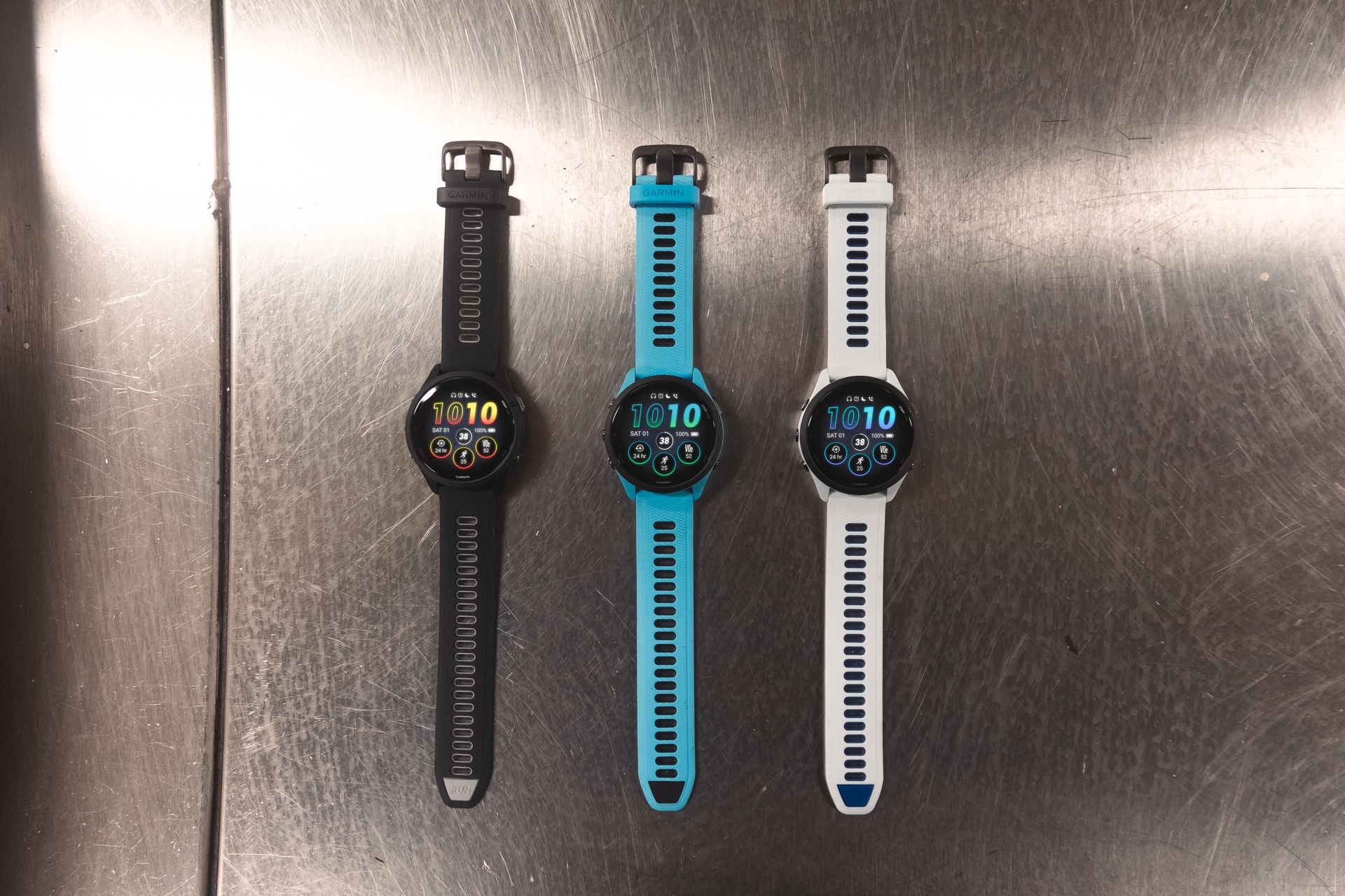 Garmin Smartwatch »FORERUNNER 265 mit Silikon-Armband 22 mm«(/ 1,3 ″)