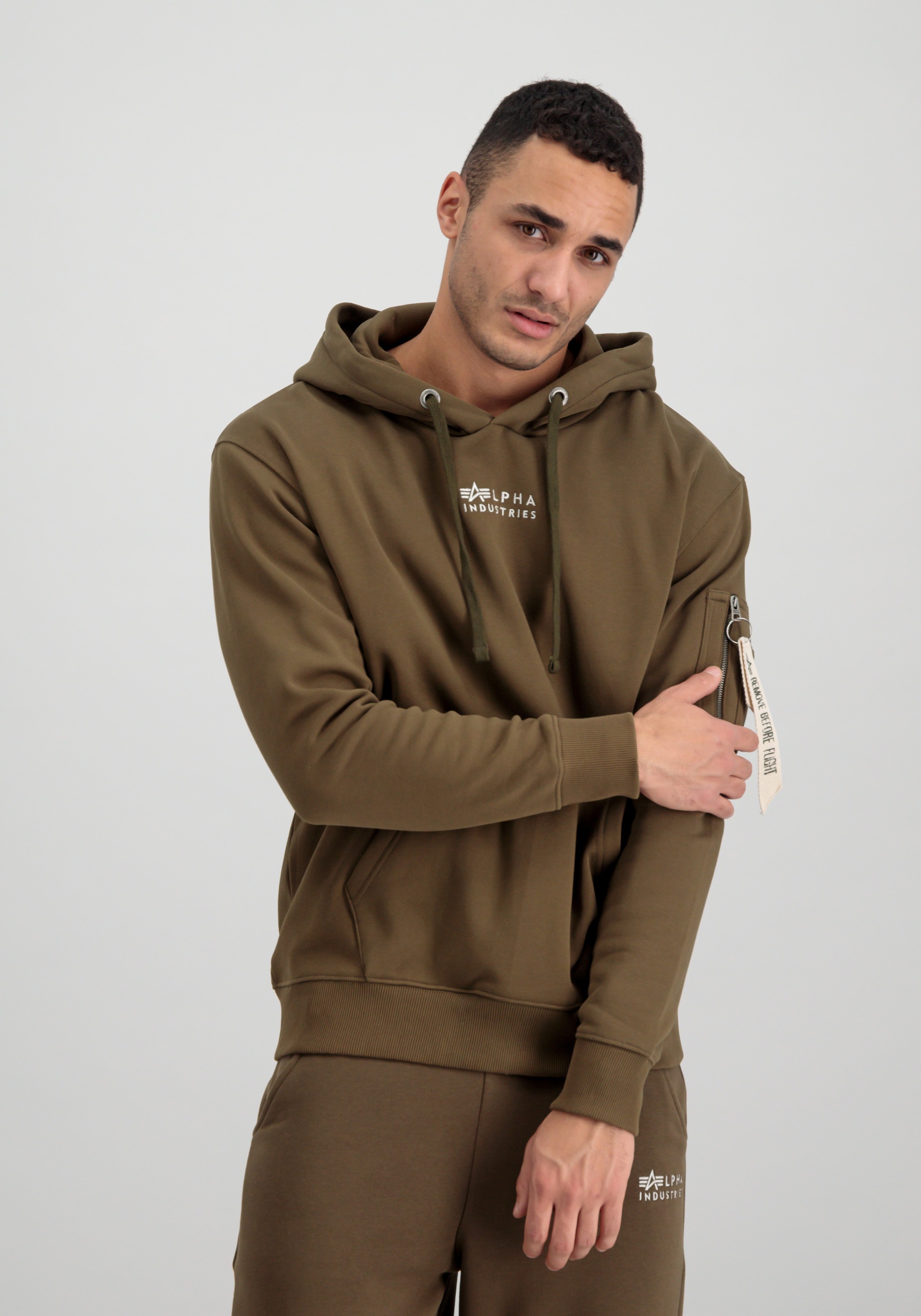 Alpha Industries Hoodie »Alpha Industries Men - Hoodies Organics EMB Hoodie«