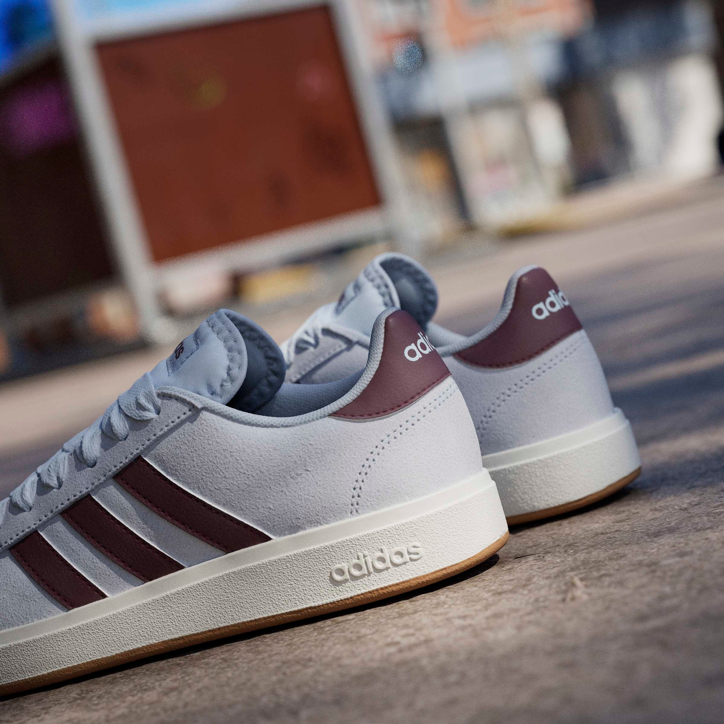 adidas Sportswear Sneaker »GRAND COURT BASE 00S«  Design auf den Spuren des adidas Campus 00