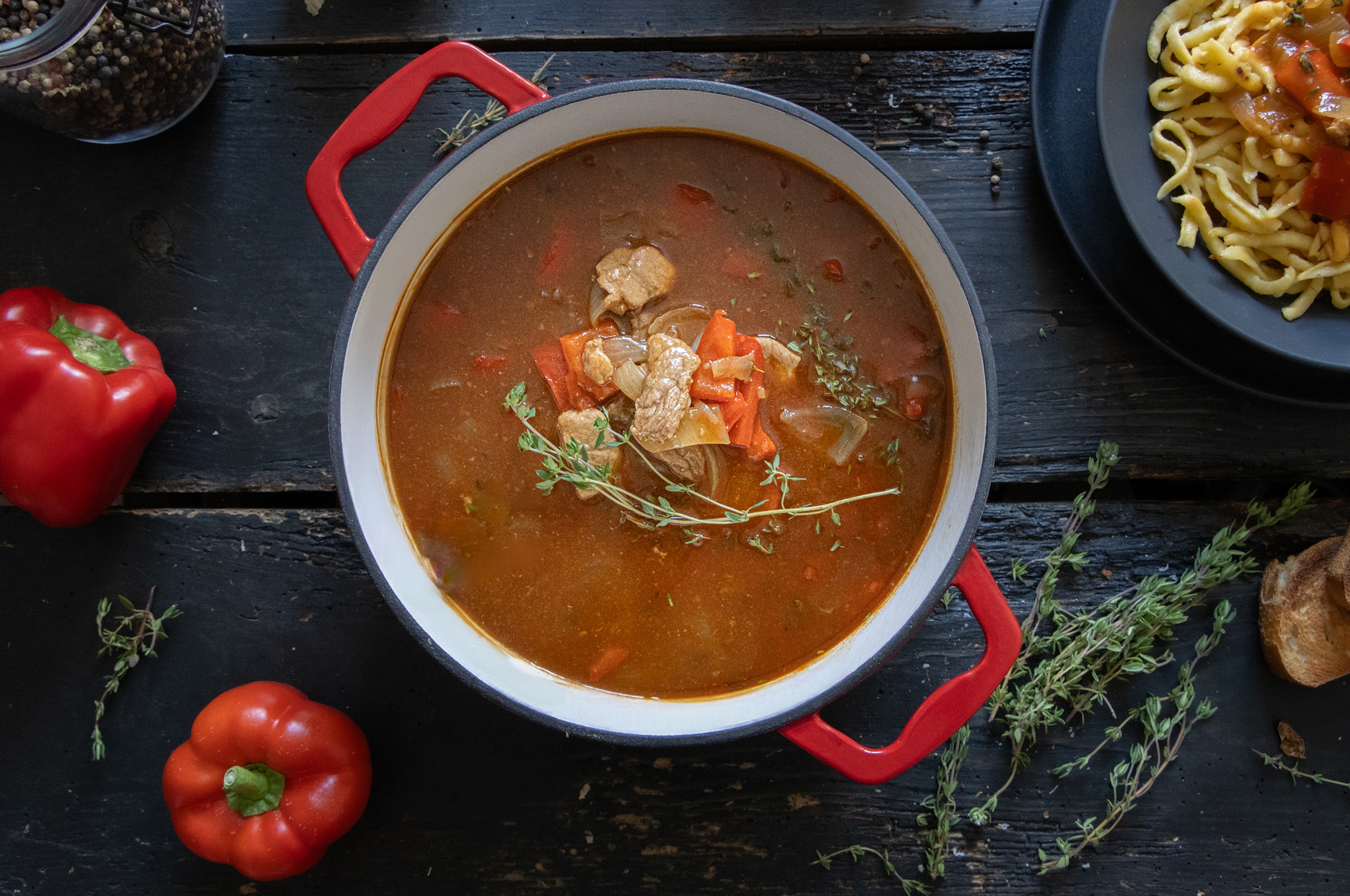 Elo Kochtopf »Kirschrot Gusseisen Topf  26 cm« Topf inkl. Deckel, 2 Stk. tlg. Edelstahl | Gusseisen