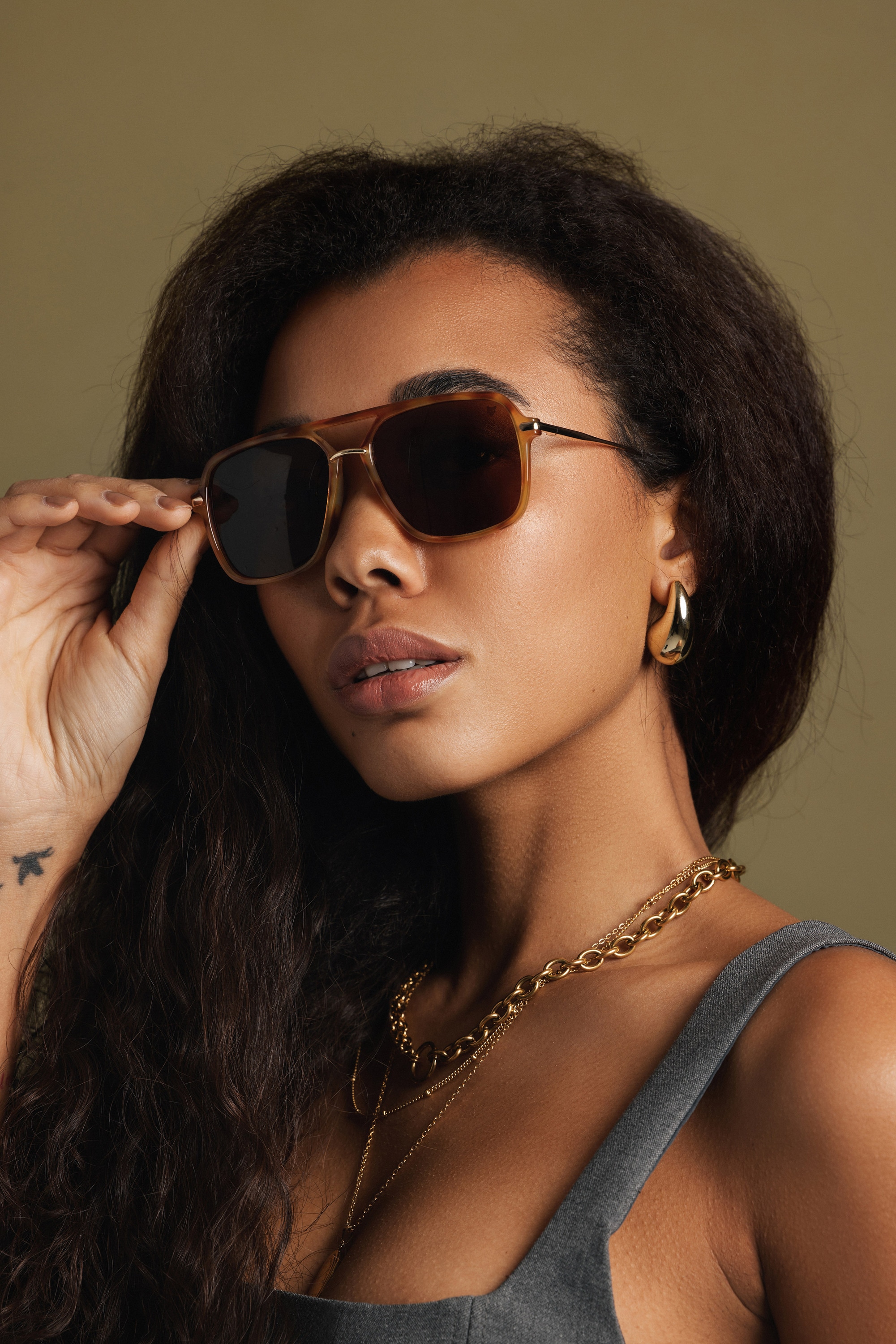 MARC LAUDER Sonnenbrille »MA08-03« 3: dunkles Glas, starke Sonneneinstrahlung
