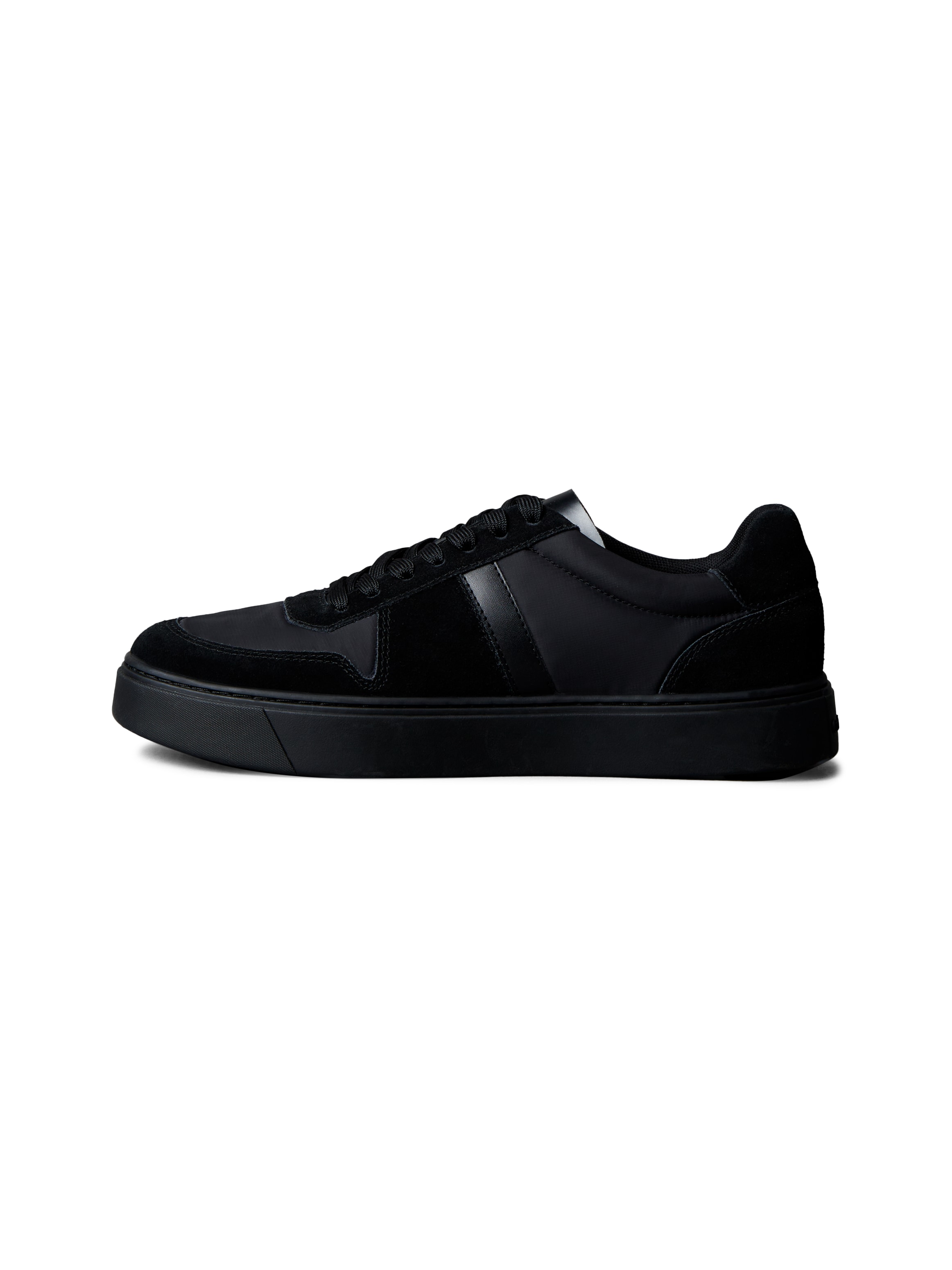 Calvin Klein Jeans Sneaker »CLASSIC CUPS LACE MIX EMB TONGUE«  Schnürschuh, Basket-Sneaker, Freizeitschuh in sportiver Optik