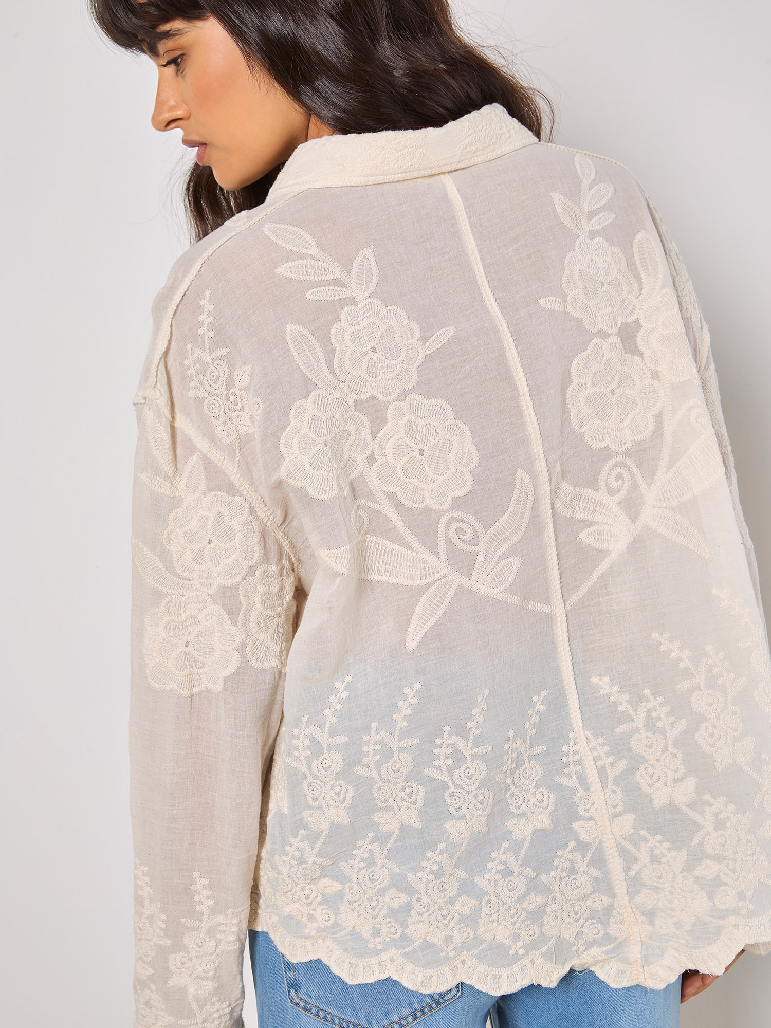 Apricot Klassische Bluse »Bluse« mit gewelltem Saum