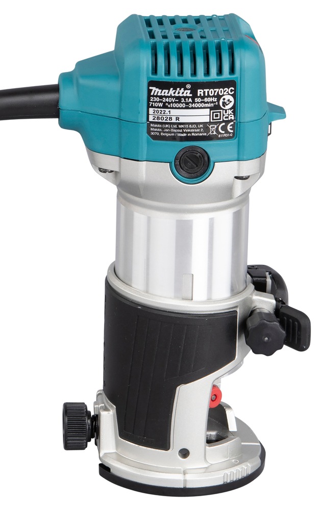 Makita Fräse »Multifunktionsfräse »RT0702CX2J« im Makita Makpac Koffer Gr.4« vielseitig einsetzbare Multifunktionsfräse,  710 W, 6/8 mm, Leerlaufdrehzahl; 10000 - 34000 min⁻¹