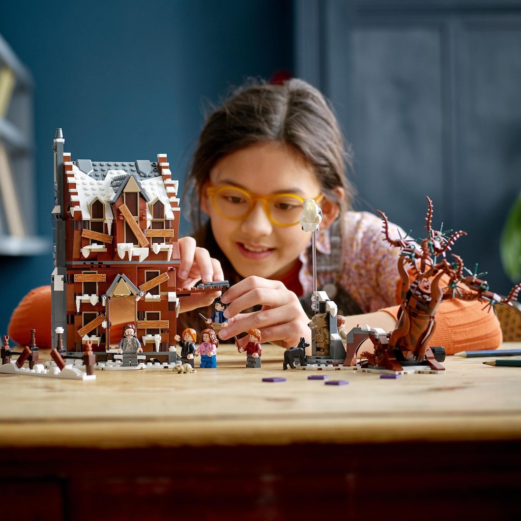 LEGO® Konstruktionsspielsteine »Heulende Hütte und Peitschende Weide (76407), LEGO® Harry Potter«, (777 St.)