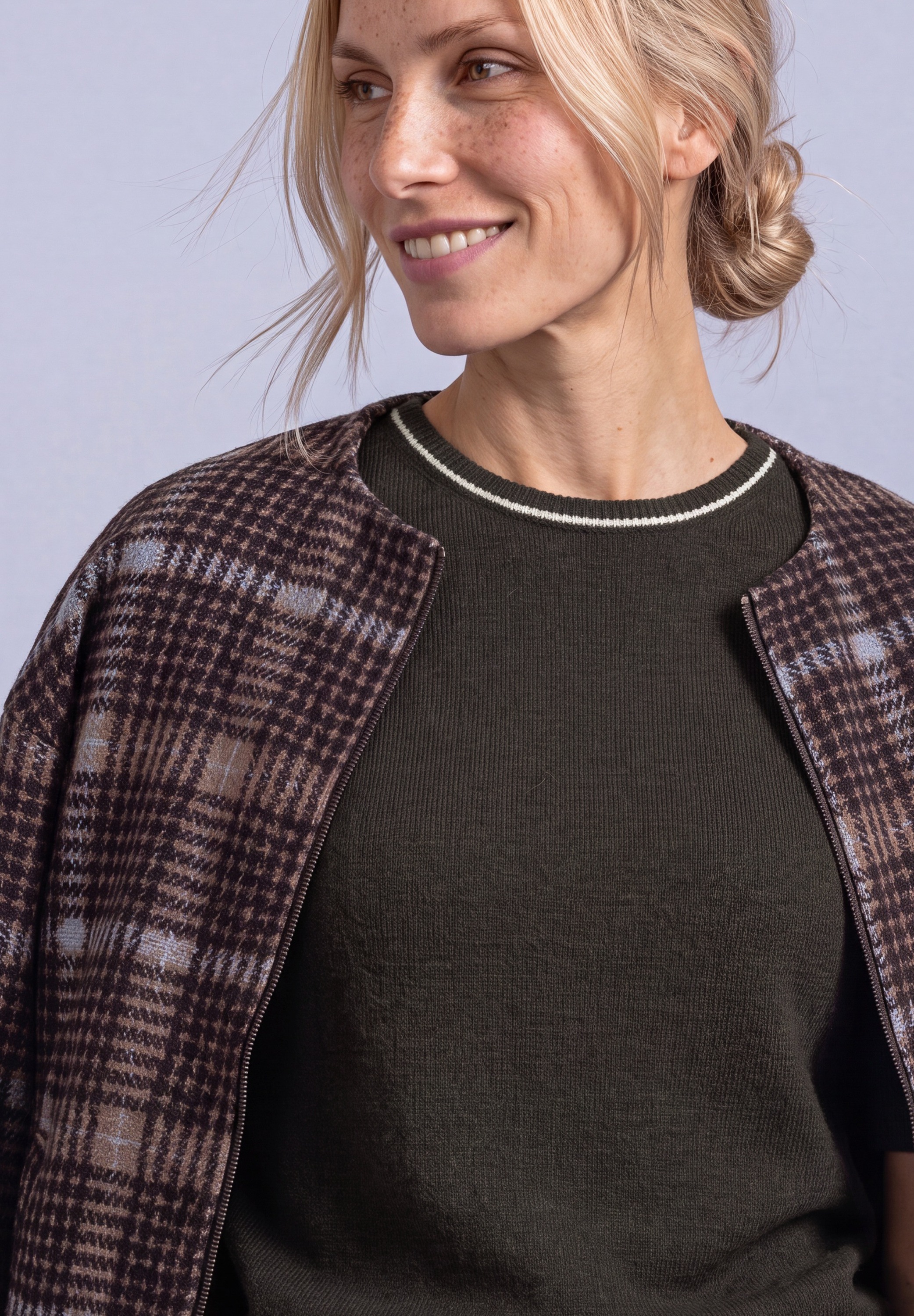 STREET ONE Kurzarmpullover Feinstrickqualität mit Kontrastdetail
