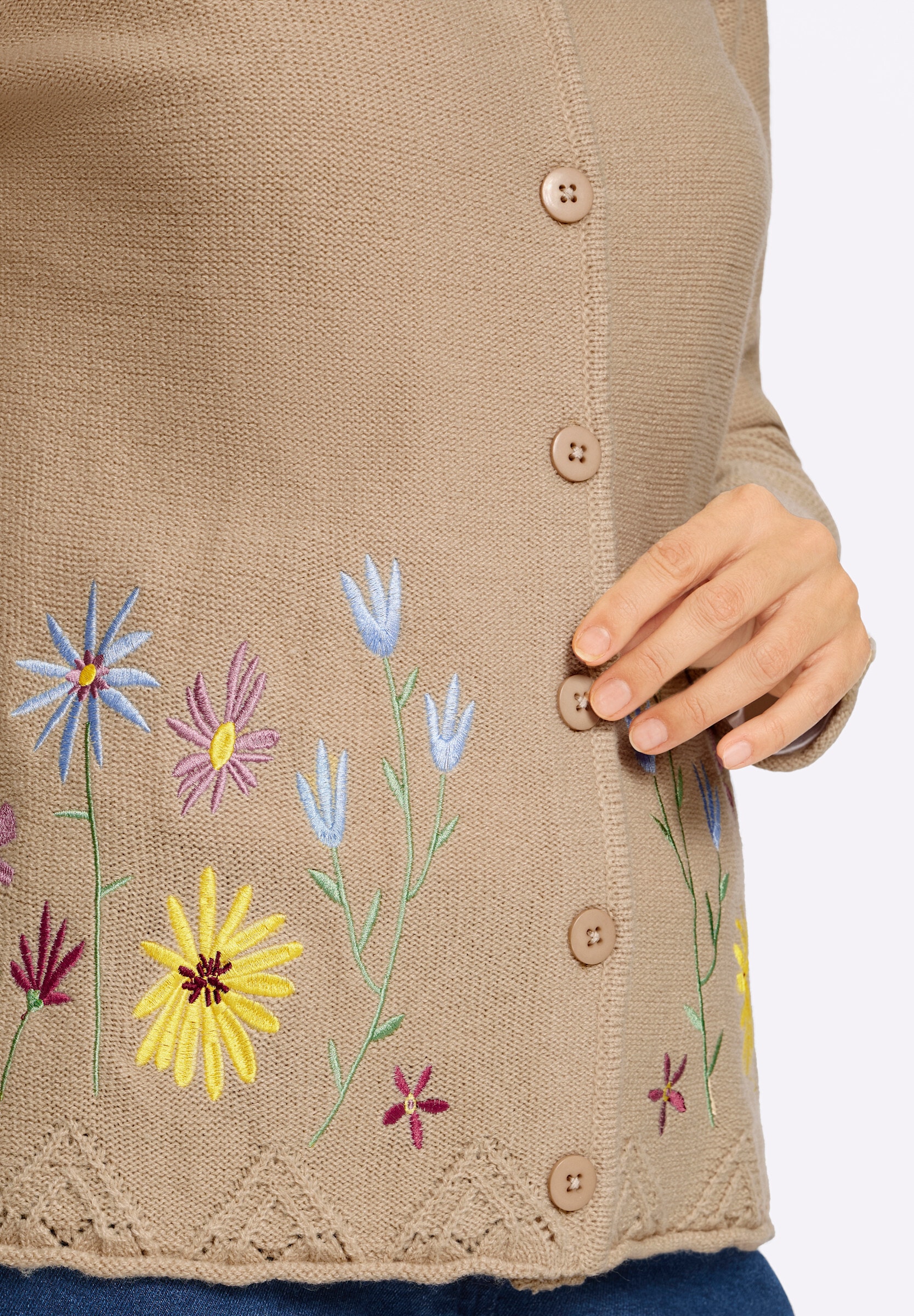 Sieh an! Strickjacke »Strickjacke Strickjacke mit Blütenstickerei«