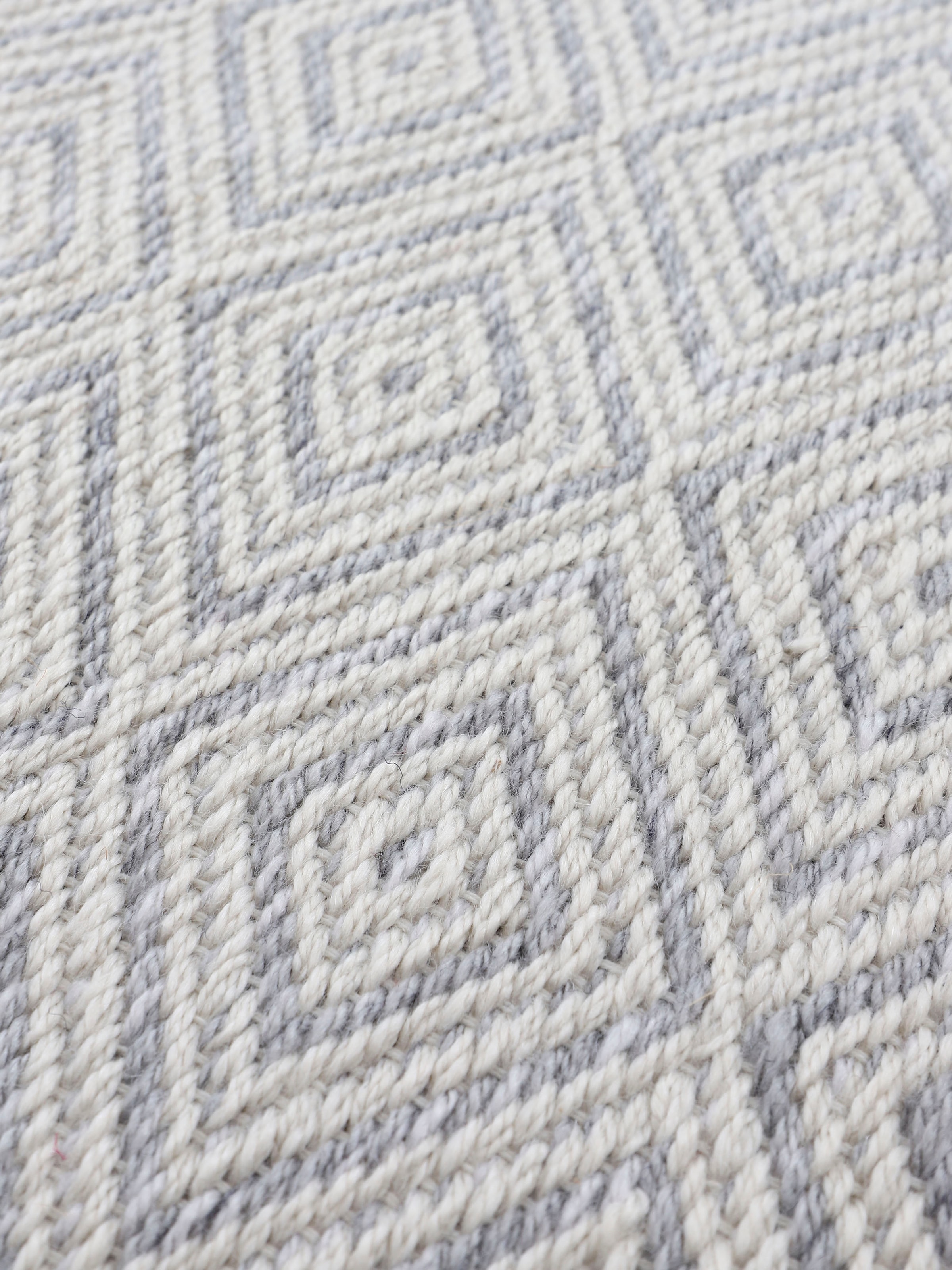 carpetfine Teppich »Frida 200«, 7 mm Höhe, Wendeteppich, 100% recyceltem Material (PET), Flachgewebe, Sisal Optik, Pflegeleicht und Robust, In- und Outdoor geeignet, Wetterfest und UV-beständig für Balkon, Terrasse, Garten, Wohn- und Schlafzimmer