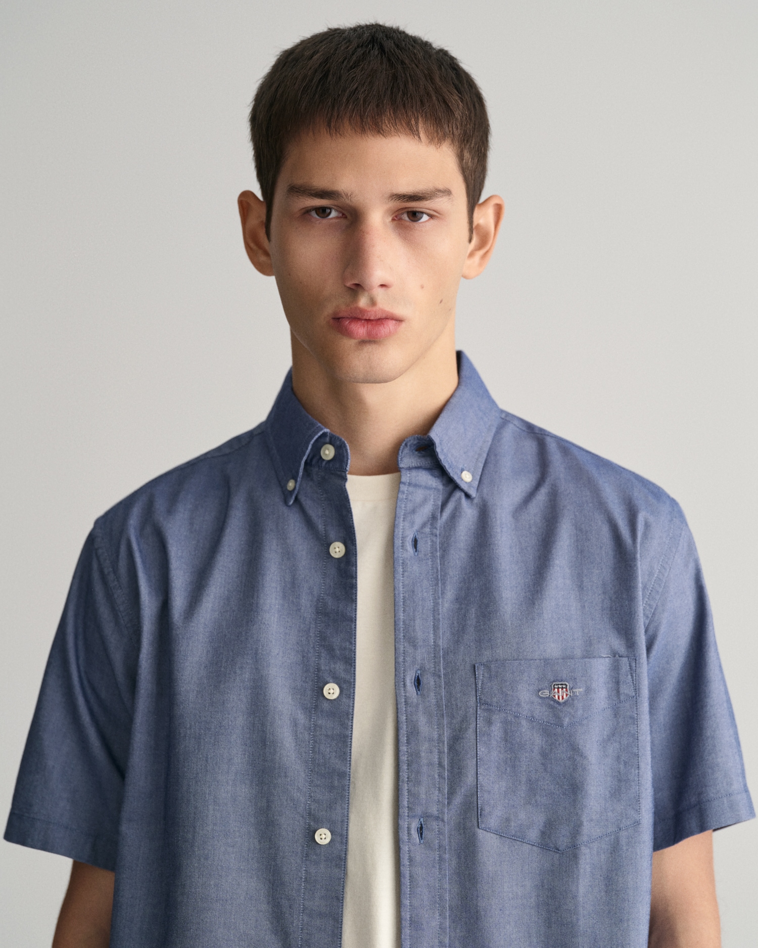 Gant Kurzarmhemd »REG OXFORD SHIRT«, Gant-Stickerei