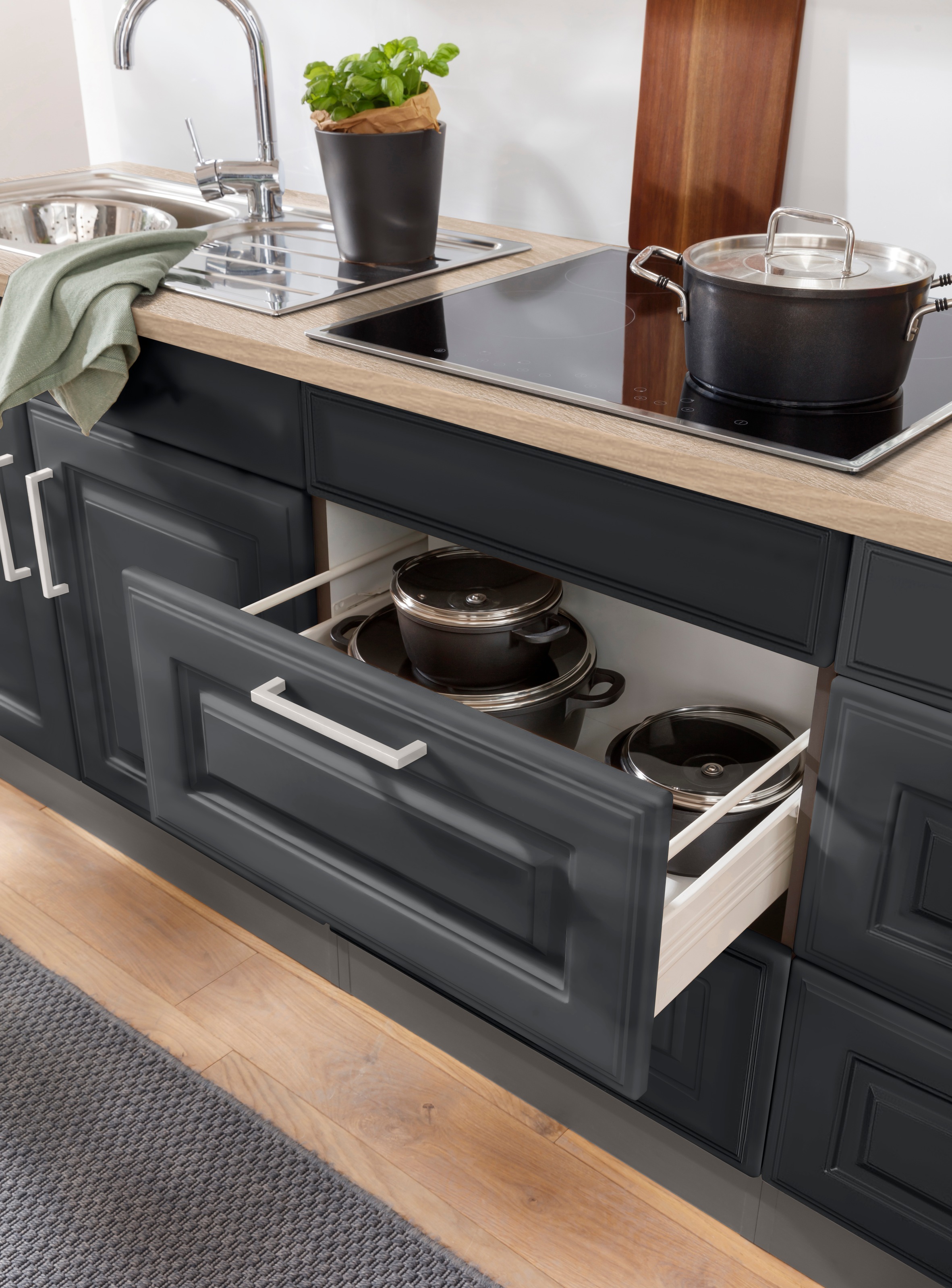 KOCHSTATION Küchenzeile »KS-Stockholm« Breite 330 cm, mit hochwertigen MDF Fronten im Landhaus-Stil