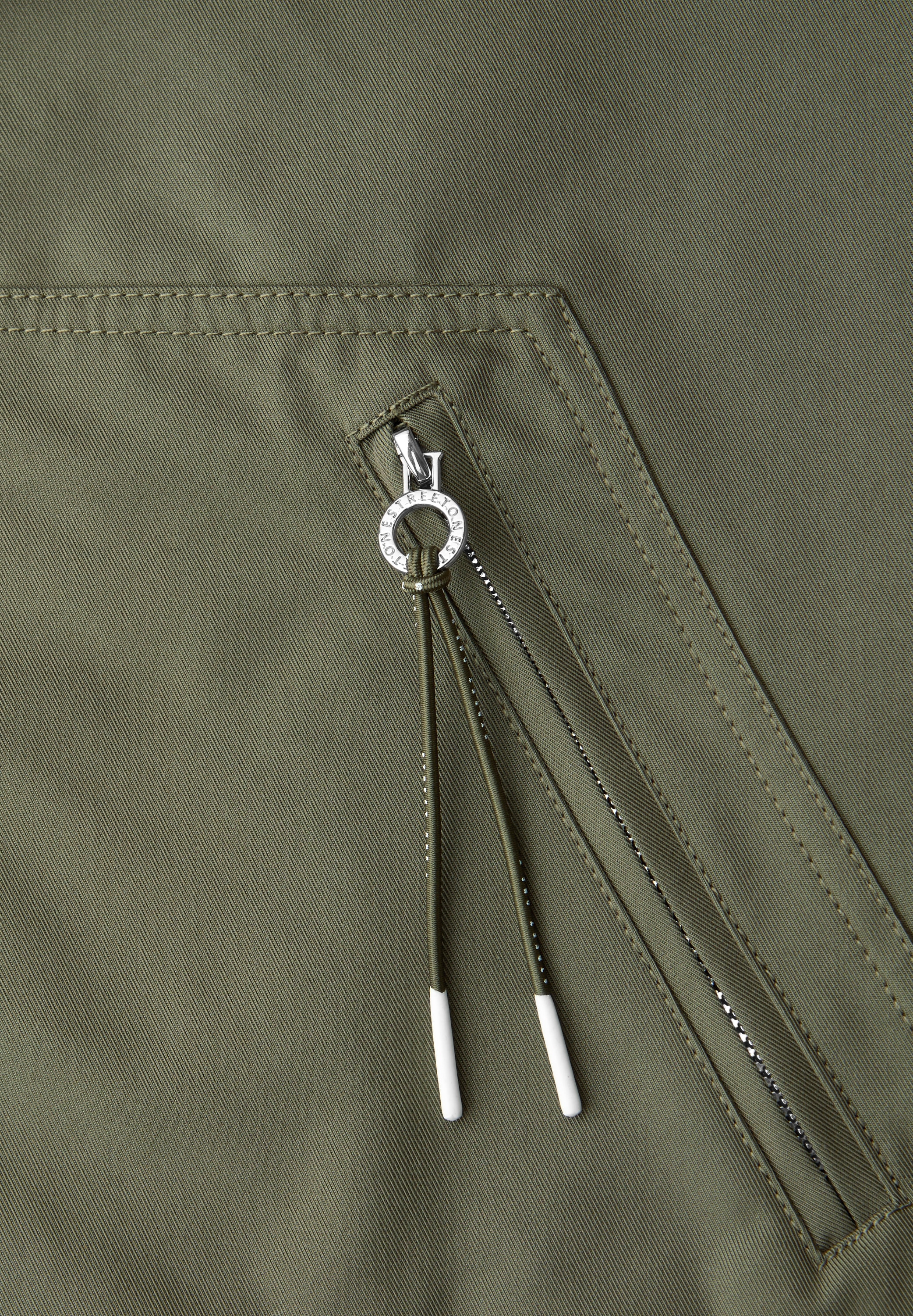 STREET ONE Parka mit Kapuze mit seitlichen Zipper‑Taschen und Nieten‑Details an den Ärmeln