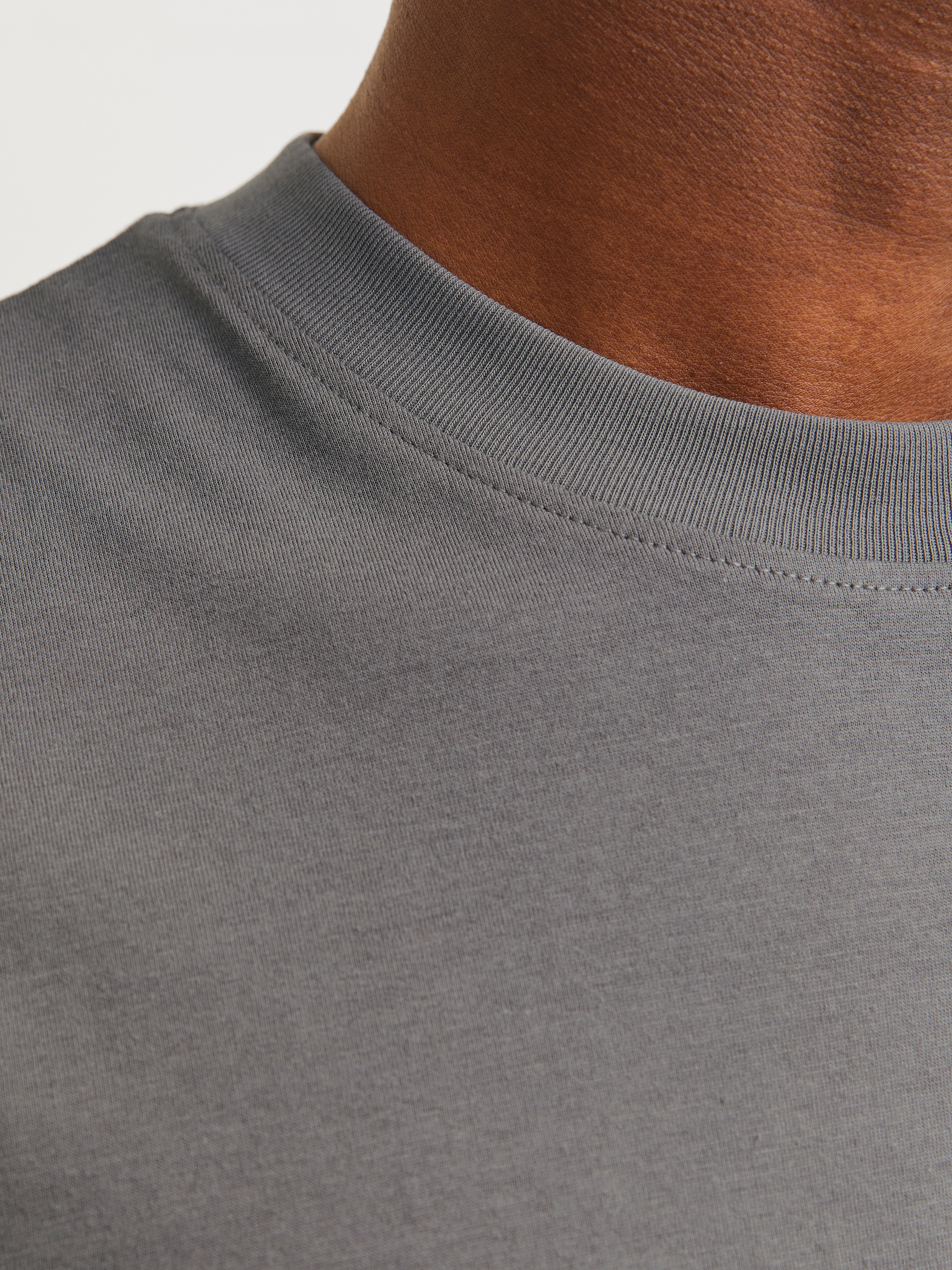 Jack & Jones Oversize-Shirt »JJEBRADLEY TEE SS O-NECK NOOS«, mit Rundhalsausschnitt