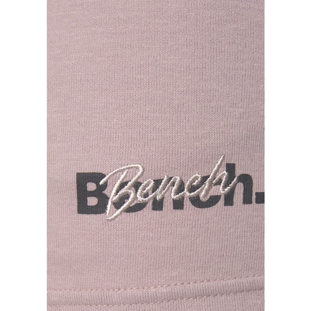 Bench. Loungewear Shorts, mit Logodruck und Stickerei bei OTTOversand