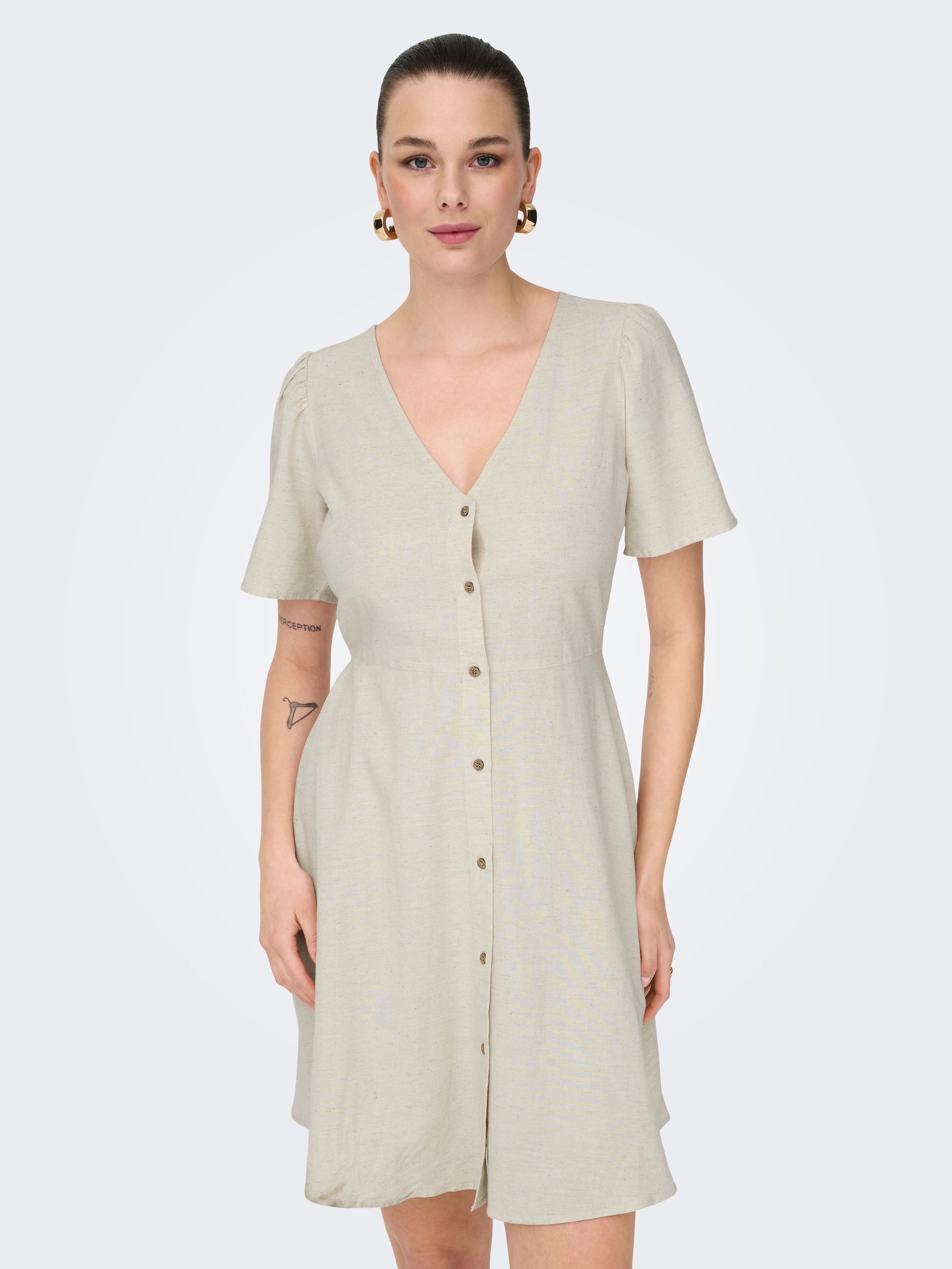 ONLY Minikleid »ONLVITA LIFE S/S SHORT DRESS NOOS WVN« Viskosemischung, regular fit