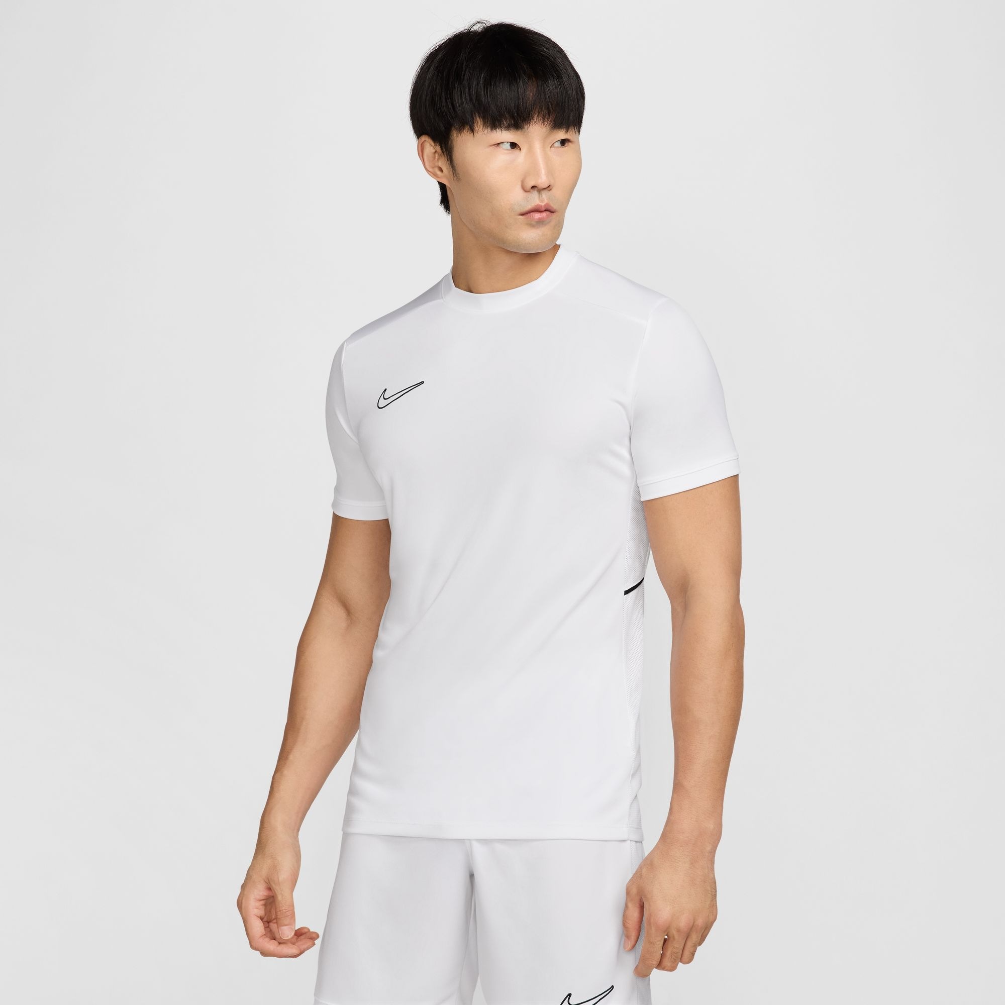 Nike Fußballtrikot »Nike Academy Men's Dri-FIT Short-Sleeve Soccer Top« für Fußballtraining entwickelt, mit seitlichen Mesh-Einsätzen