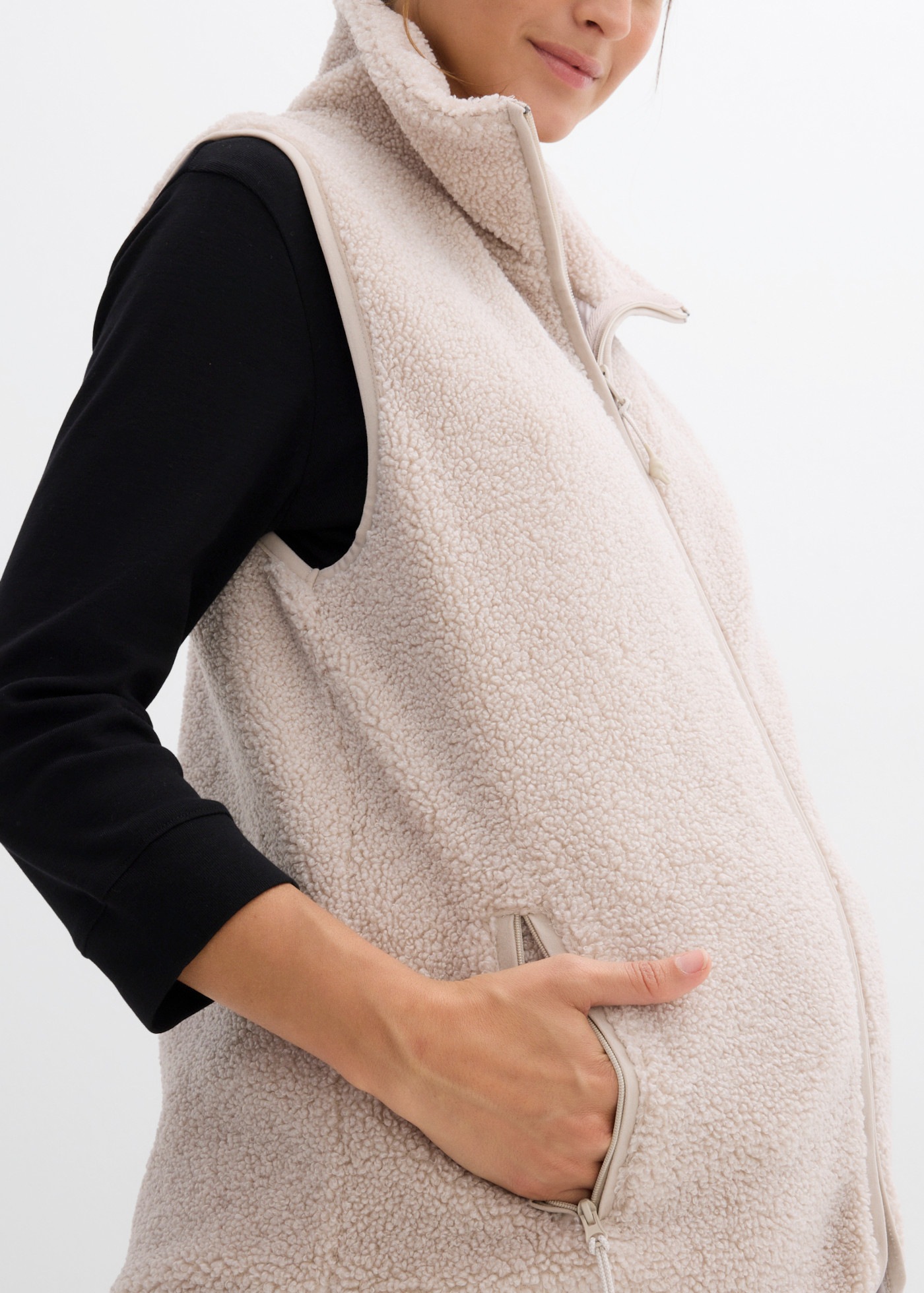 bonprix Umstandsweste mit praktischem Trageeinsatz für das Baby
