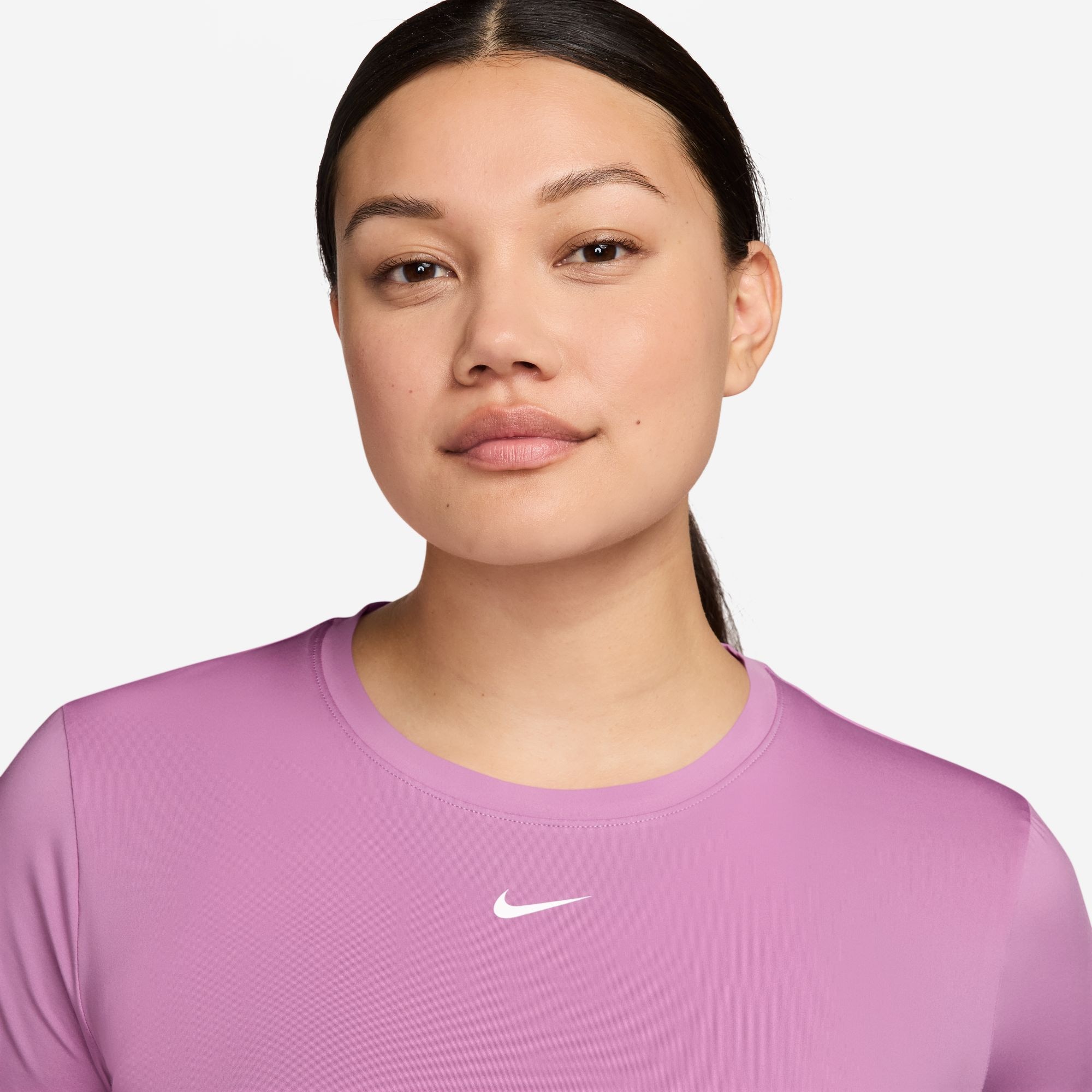 Nike T-Shirt »W NK ONE CLASSIC DF SS TOP« Kurzarm, mit Rundhalsausschnitt, aus Jersey-Material, normale Länge