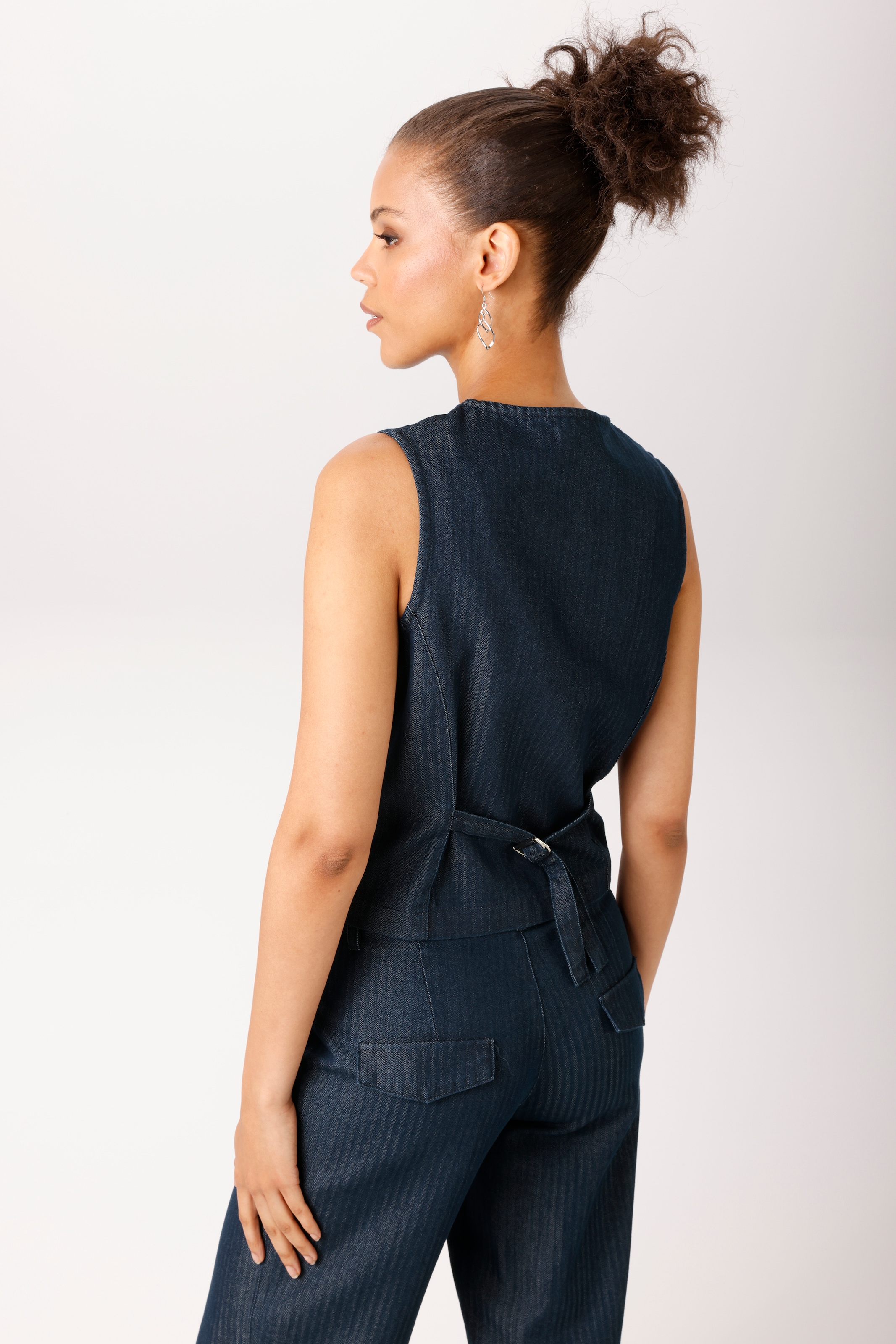 Aniston CASUAL aus strukturiertem, weichen Denim - NEUE KOLLEKTION