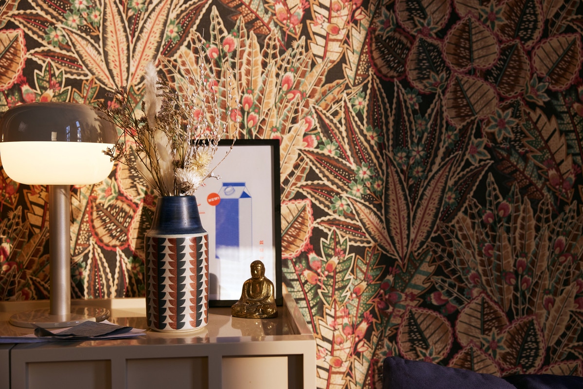 living walls Vliestapete »Stories of Life Tapete Dschungel Blätter Bunt Vliestapete« Motiv | botanisch | floral leicht strukturiert Florale Botanische Mustertapete Wohnzimmer Tapeten Wohnzimmer modern