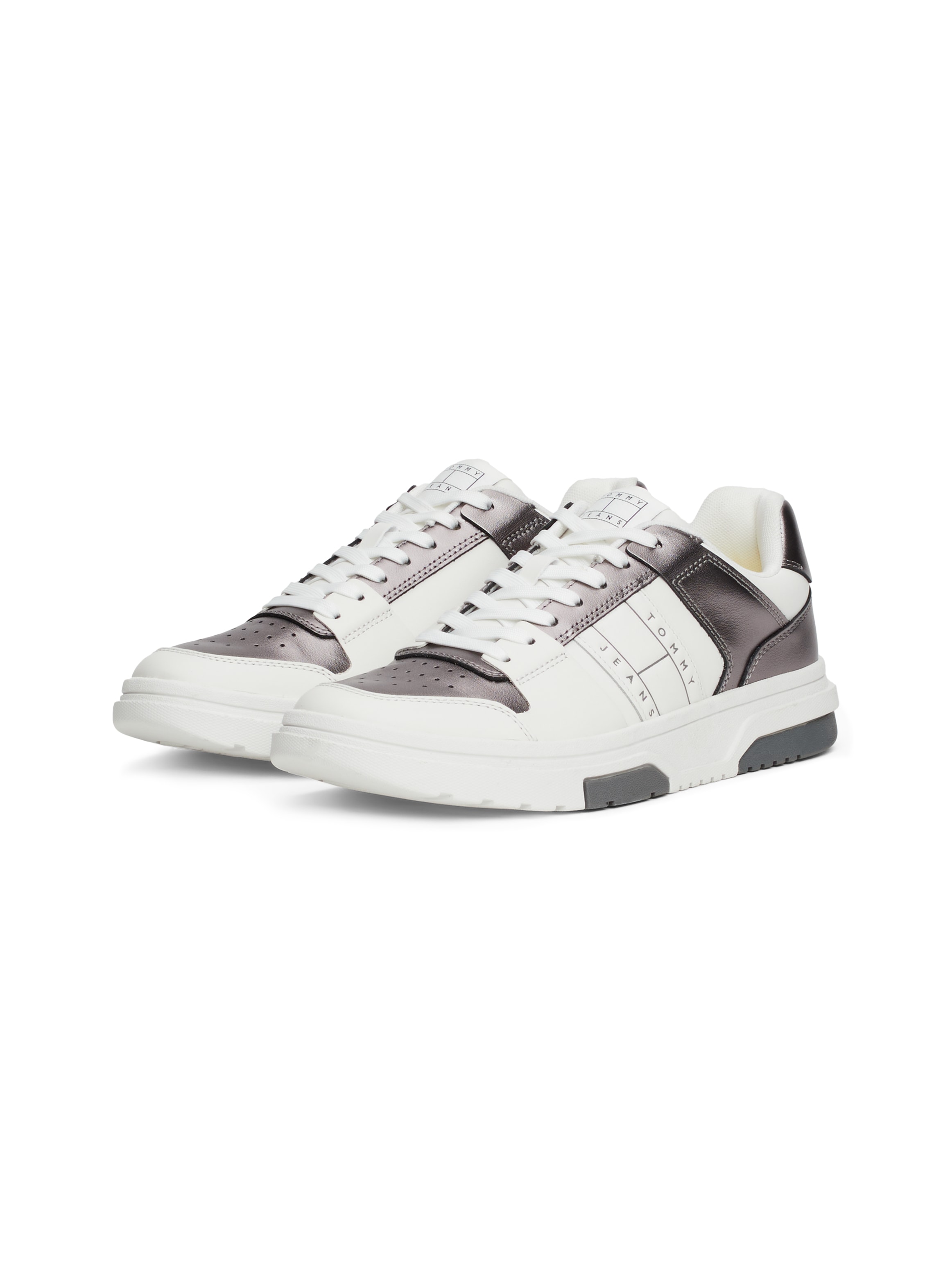 Tommy Jeans Plateausneaker »THE BROOKLYN METALLIC«, Freizeitschuh, Halbschuh, Schnürschuh mit seitlichem Logo