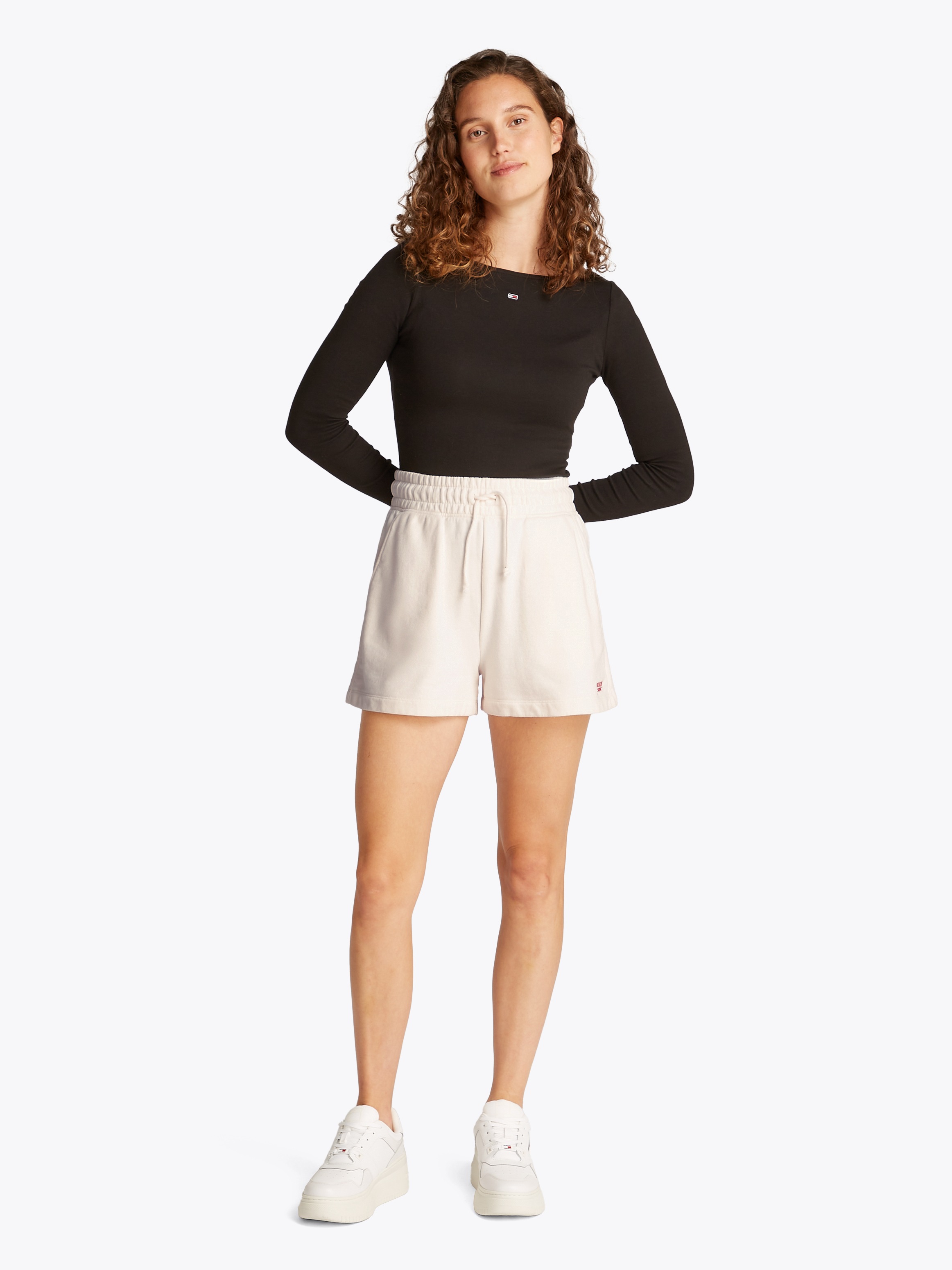 Tommy Jeans Shorts »TJW SCRIPT SHORT EXT«, mit Logoschriftzug