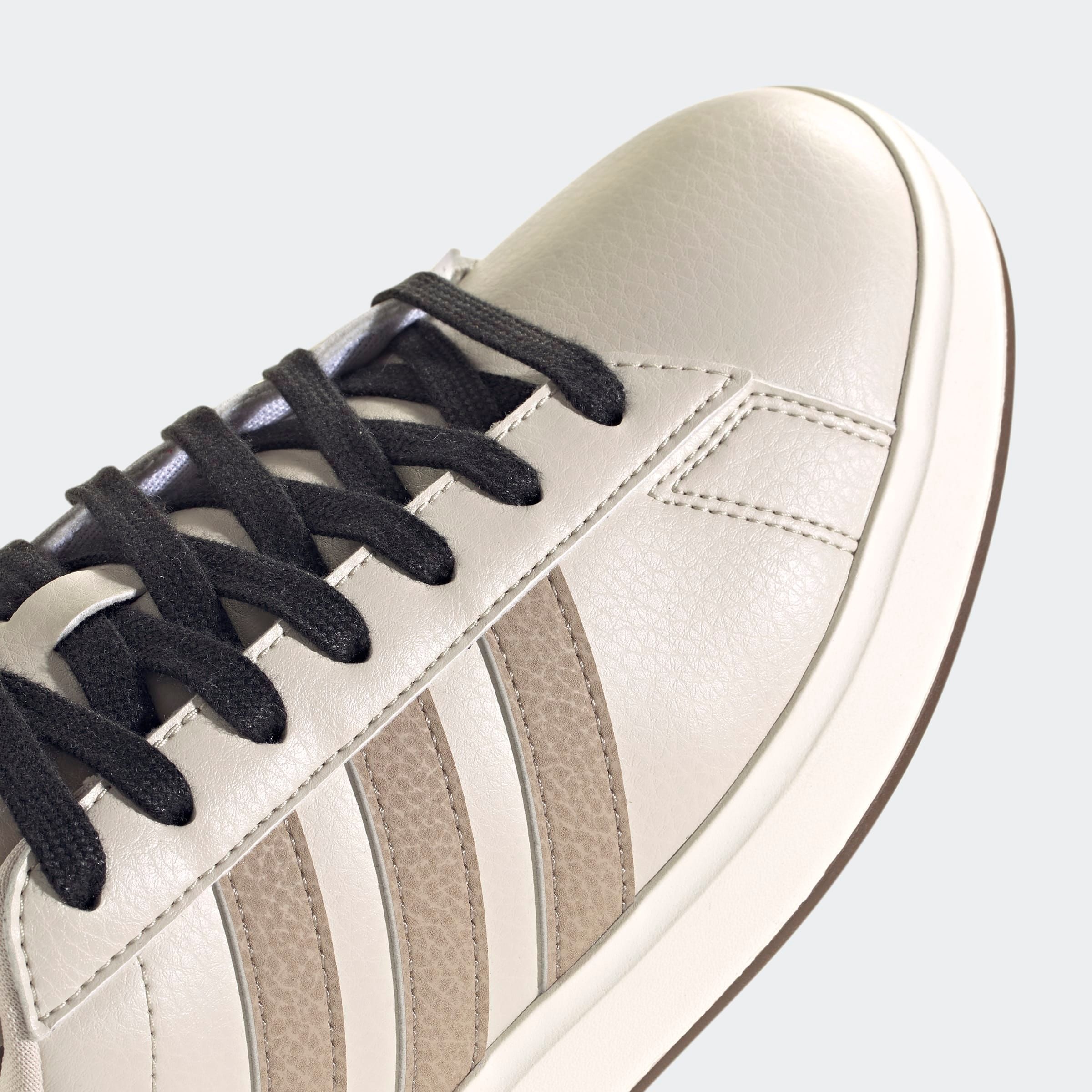 adidas Sportswear Sneaker »GRAND COURT 2.0«, Design auf den Spuren des adidas Superstar
