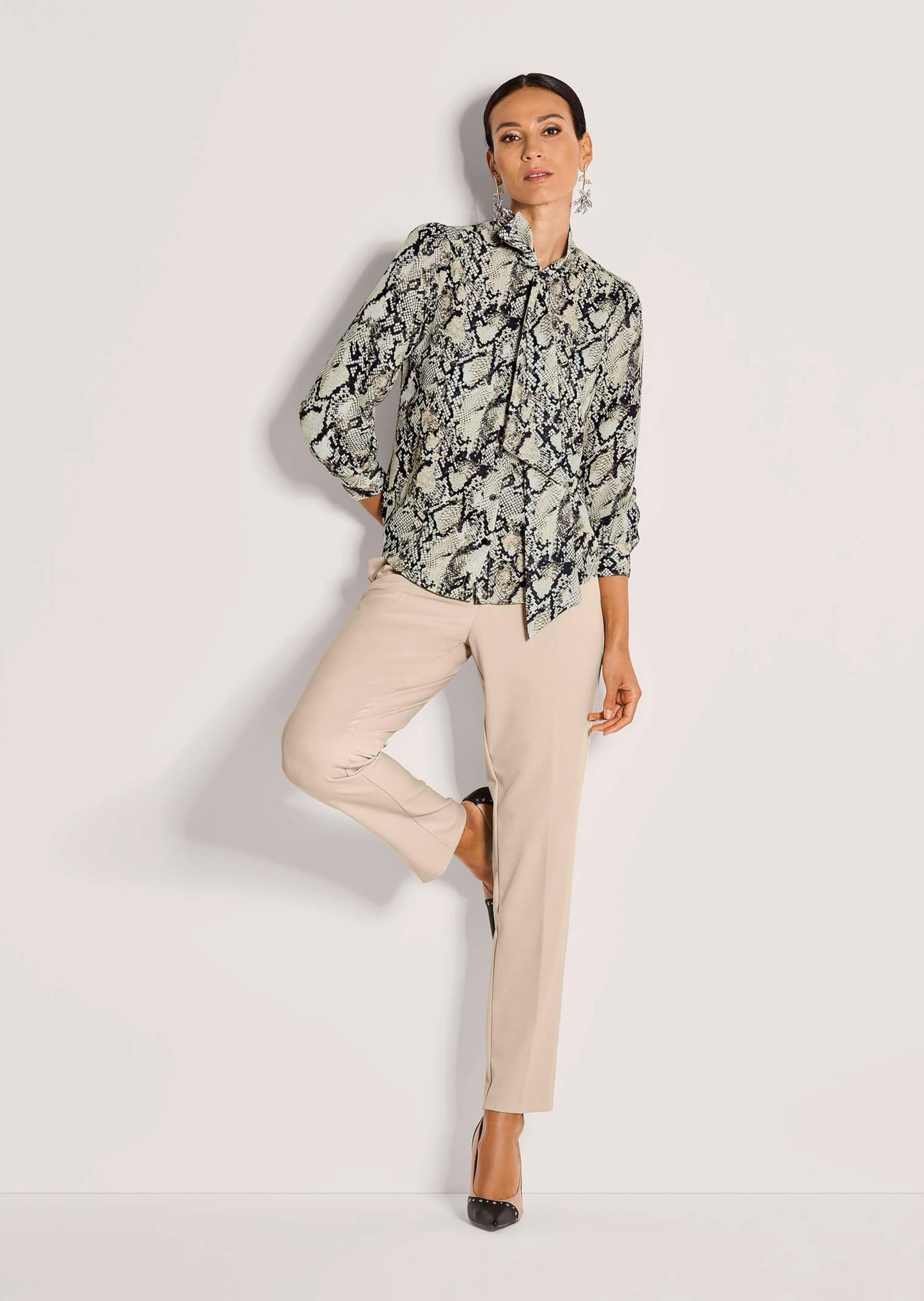 MADELEINE Langarmbluse »Bluse Elegante Bluse mit Animal-Print« Bluse mit Schluppe